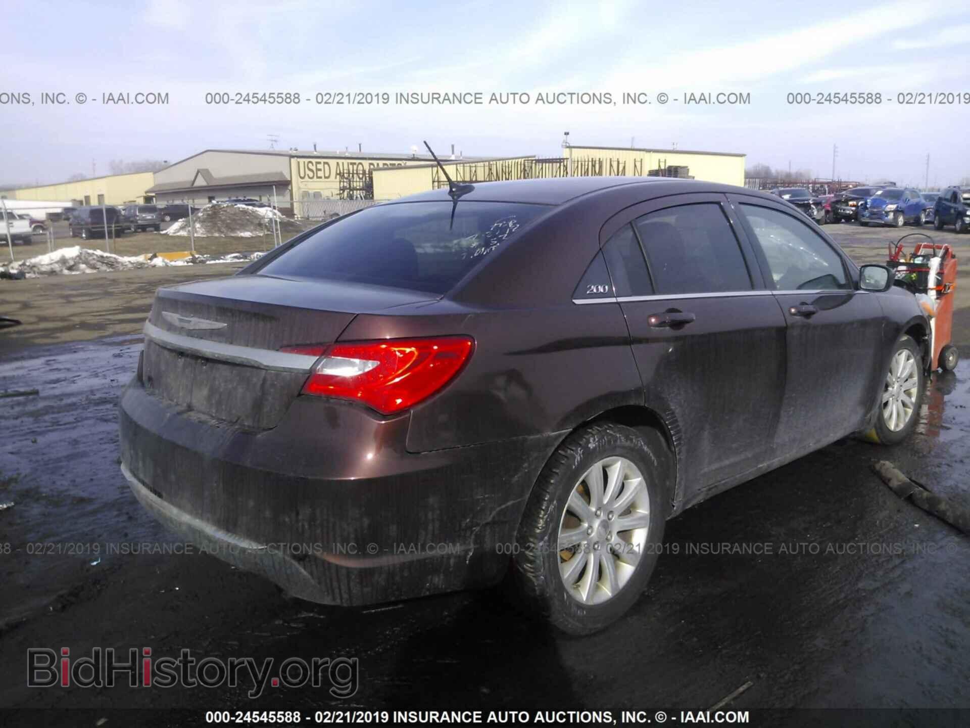 2012 CHRYSLER 200 - VIN: 1C3CCBBB8CN188518 - Фото 4
