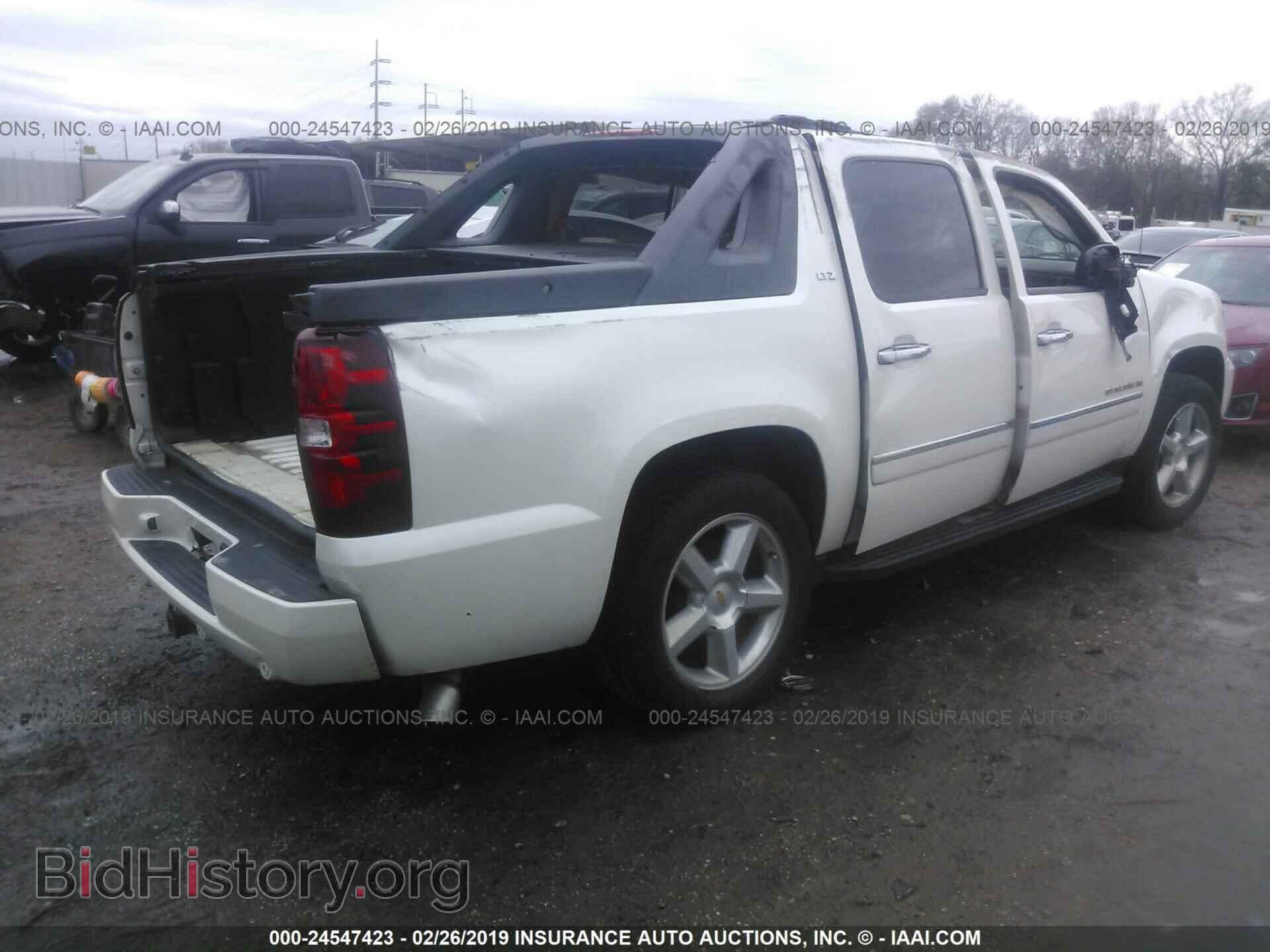2011 CHEVROLET AVALANCHE - VIN: 3GNMCGE0XBG183200 - Фото 4