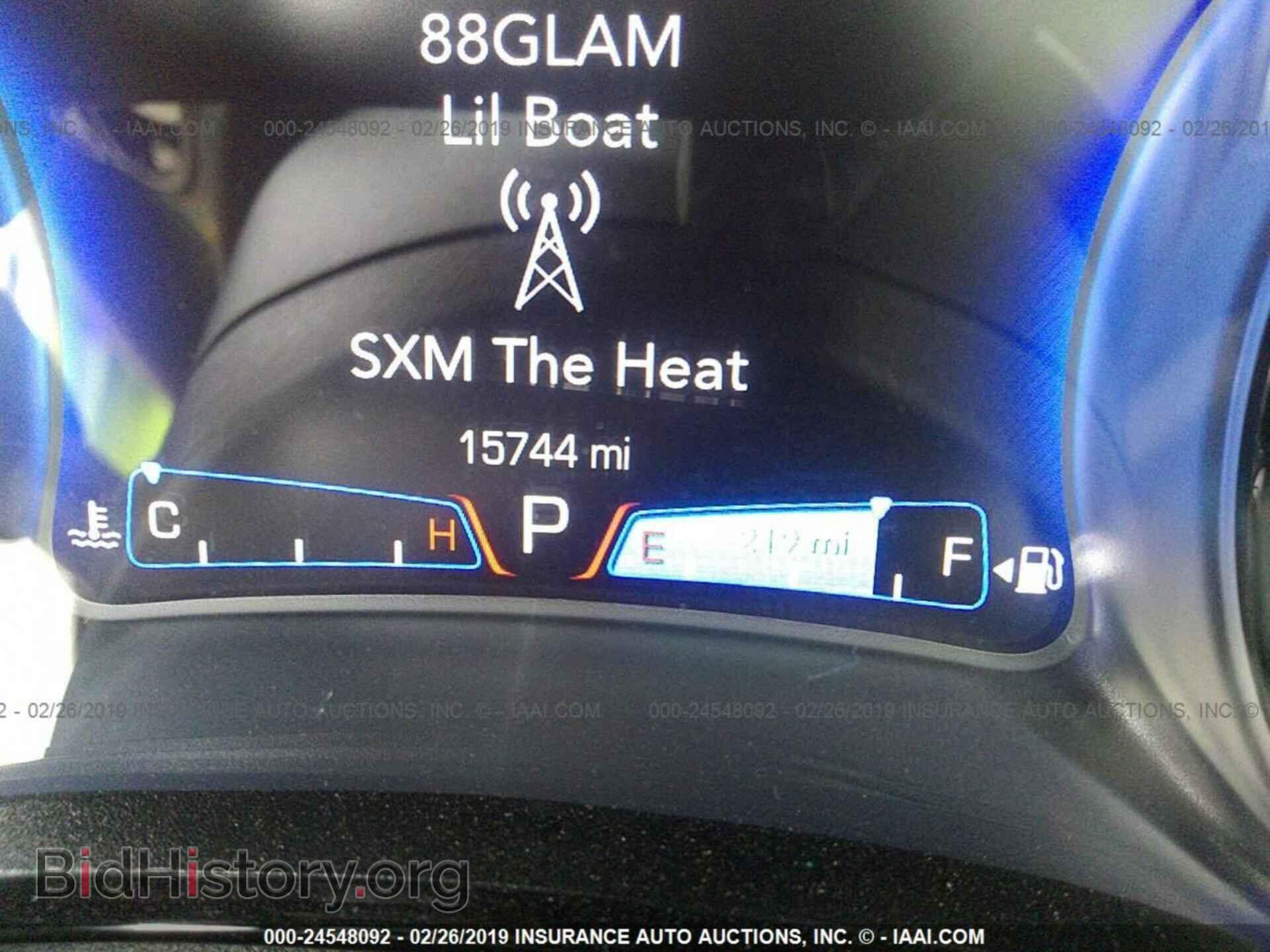 2018 CHRYSLER 300 - VIN: 2C3CCABG7JH244010 - Фото 7