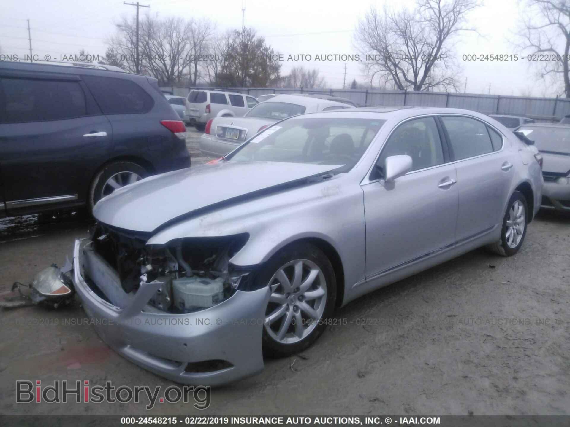2009 LEXUS LS - VIN: JTHDL46F295000298 - Фото 2