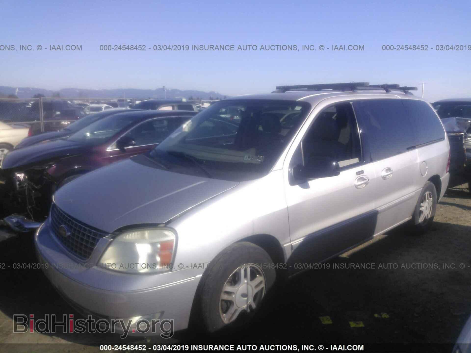 2005 FORD FREESTAR - VIN: 2FMDA52275BA44444 - Photo 2