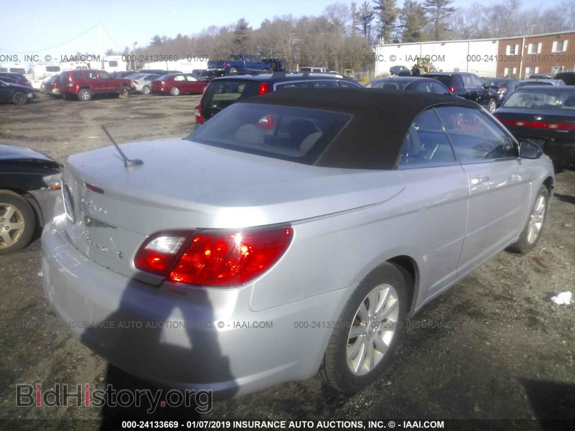 2010 CHRYSLER SEBRING - VIN: 1C3BC5ED4AN165857 - Photo 4