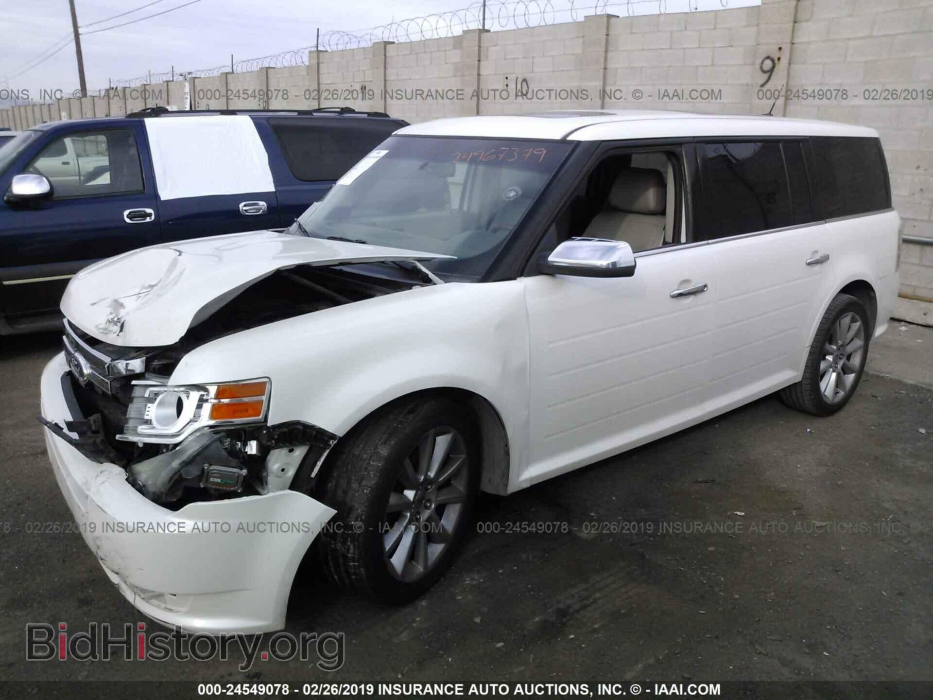 2011 FORD FLEX - VIN: 2FMGK5DC5BBD17571 - Photo 2
