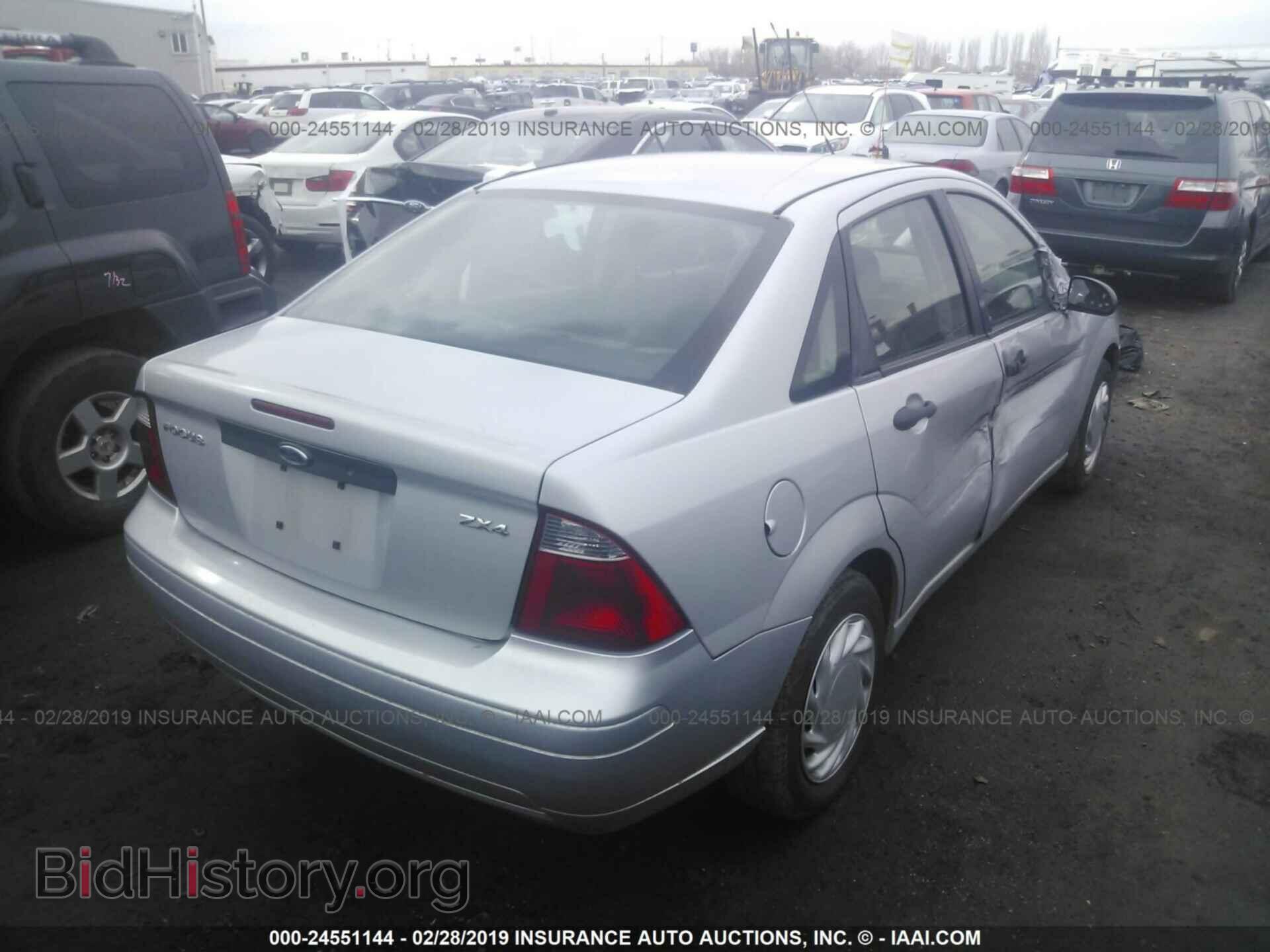 2006 FORD FOCUS - VIN: 1FAFP34N26W213332 - Фото 4