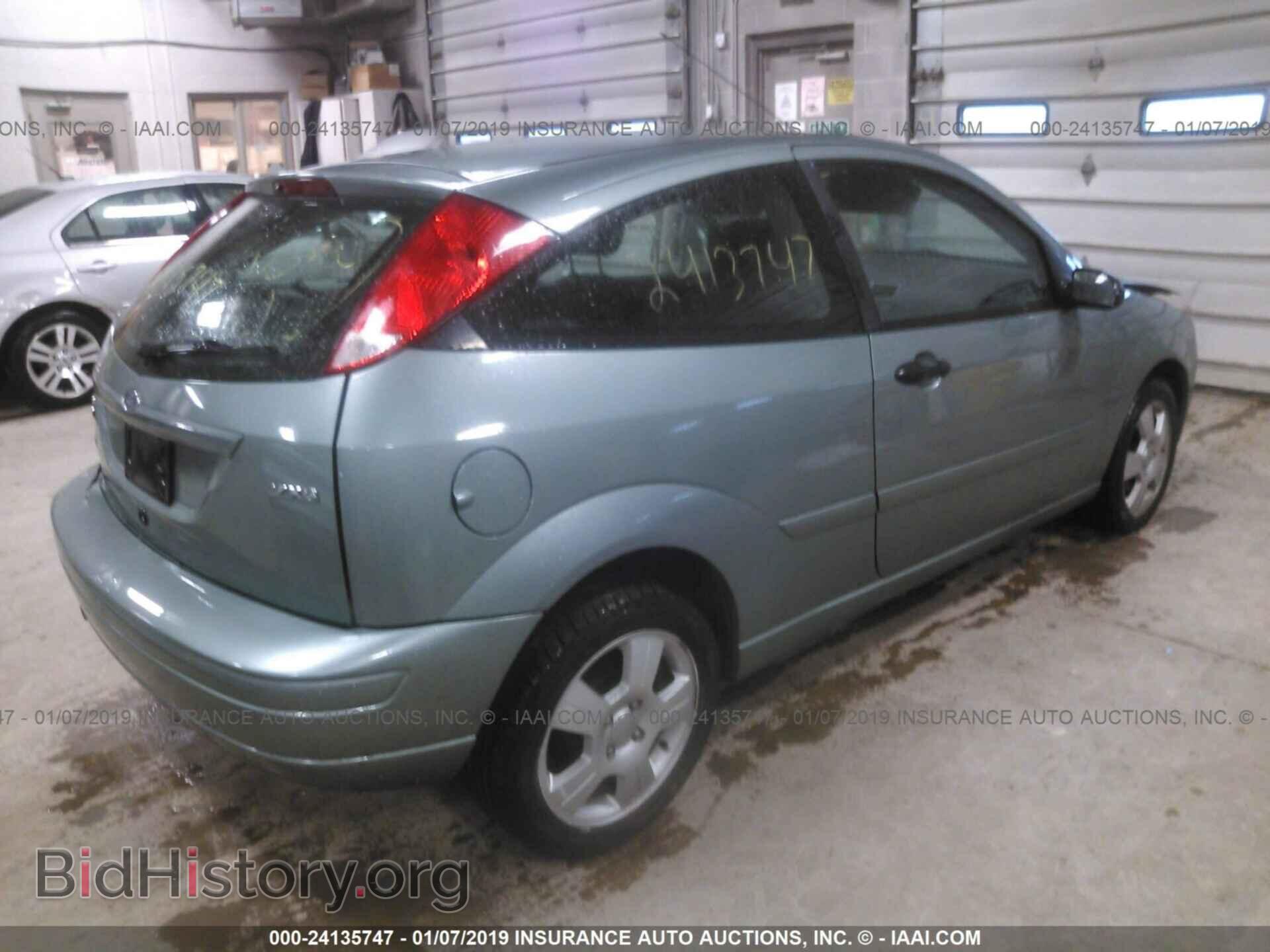 2005 FORD FOCUS - VIN: 3FAFP31N25R102785 - Photo 4
