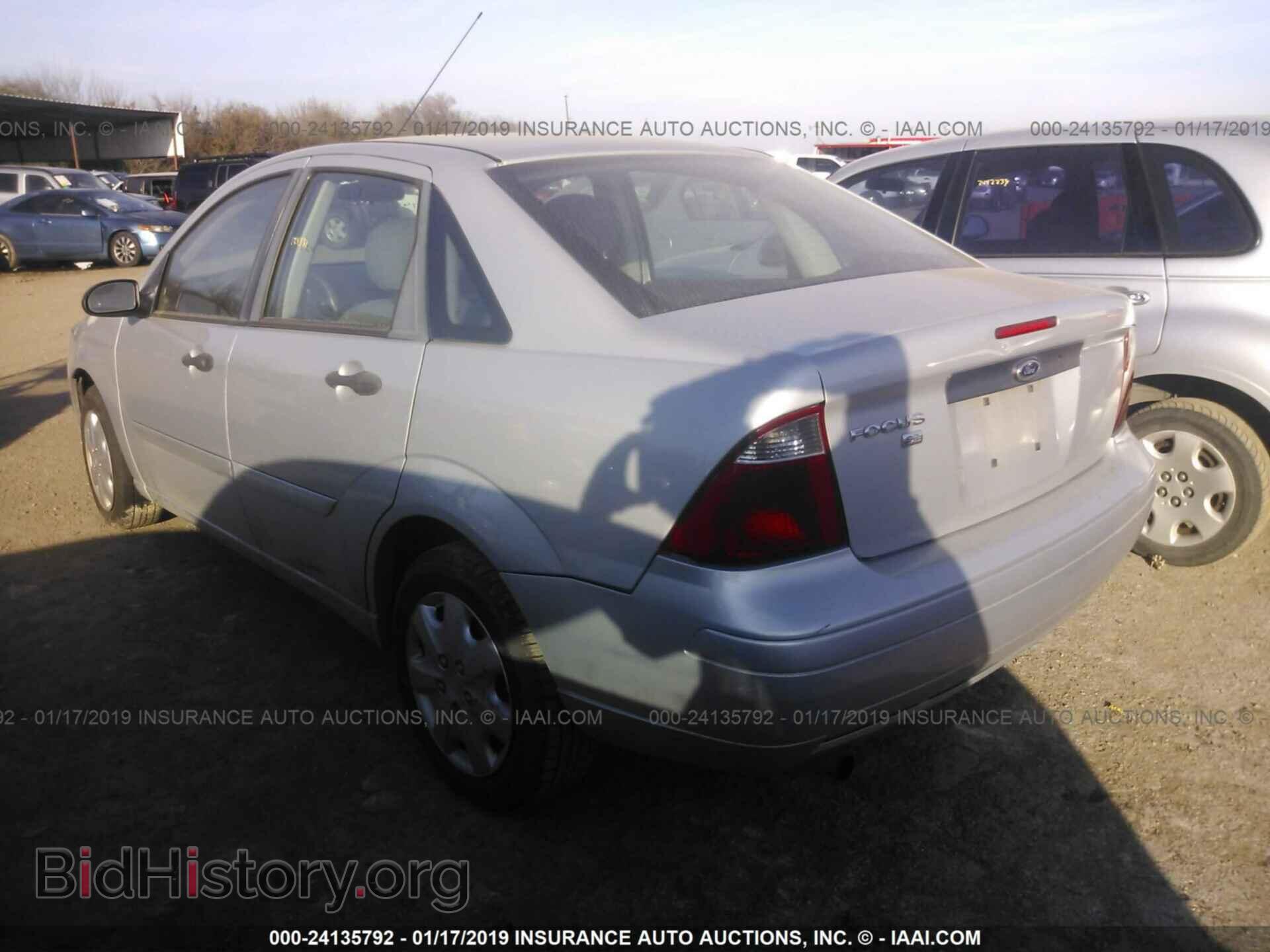 2007 FORD FOCUS - VIN: 1FAFP34N67W356334 - Photo 3