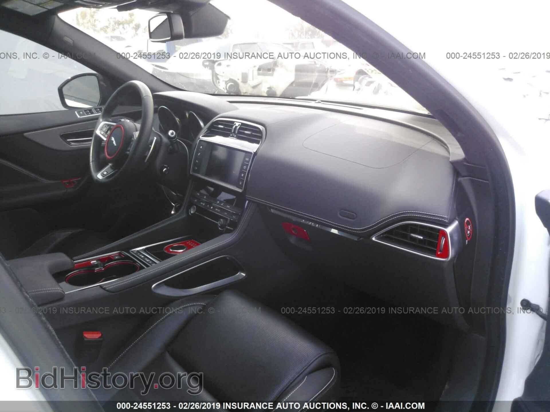 2017 JAGUAR F-PACE - VIN: SADCM2BV6HA498804 - Photo 5