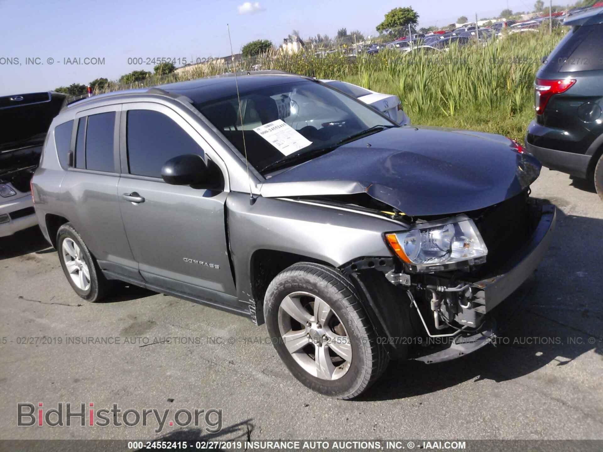 Photo 1J4NT1FB0BD246239 - JEEP COMPASS 2011