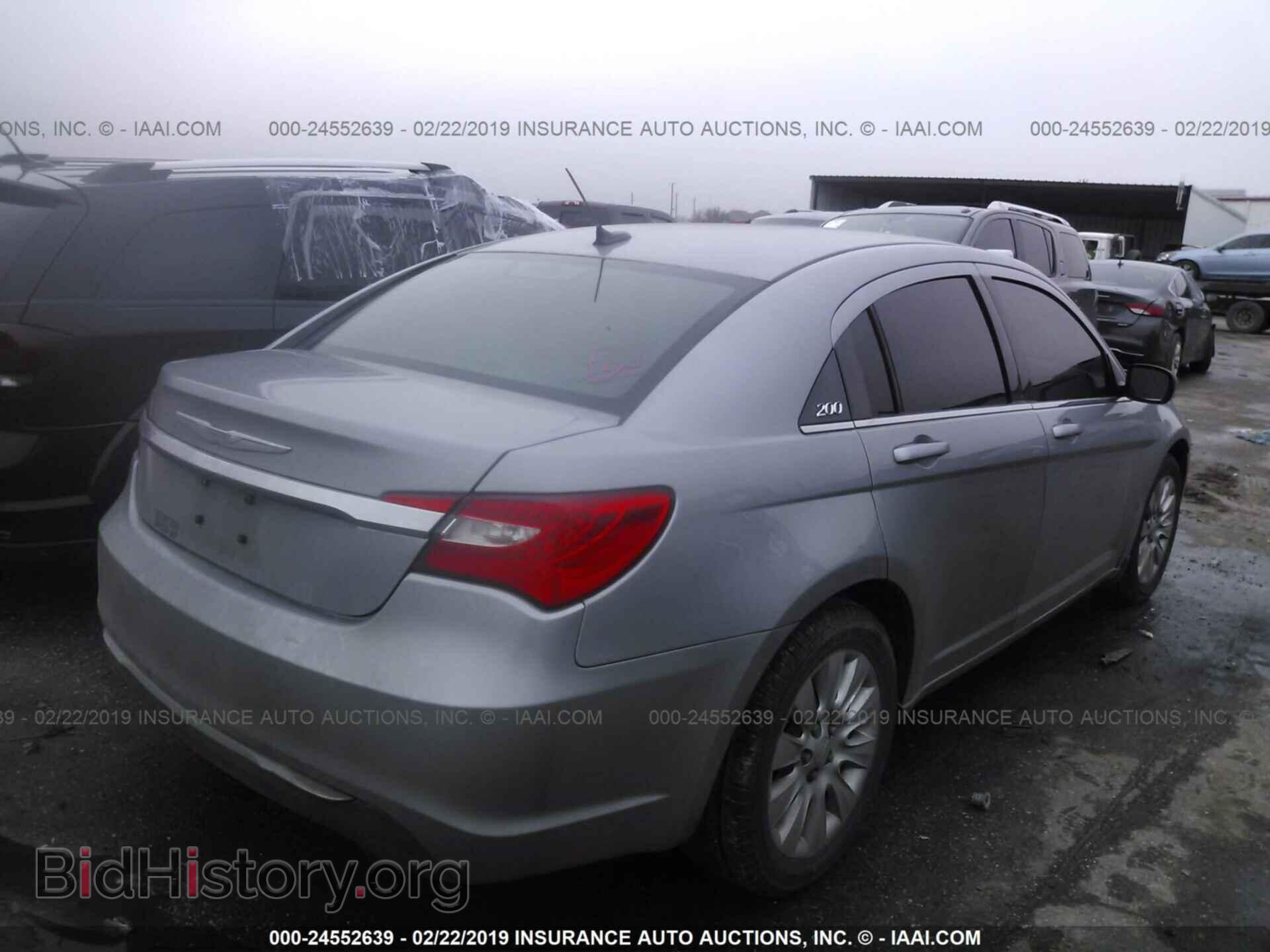 2013 CHRYSLER 200 - VIN: 1C3CCBAB7DN622558 - Фото 4