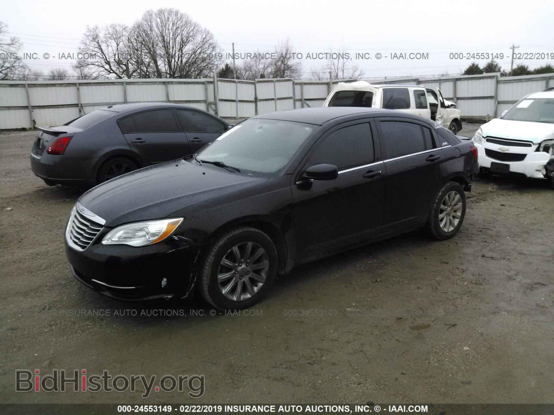 2013 CHRYSLER 200 - VIN: 1C3CCBBB2DN550604 - Фото 2