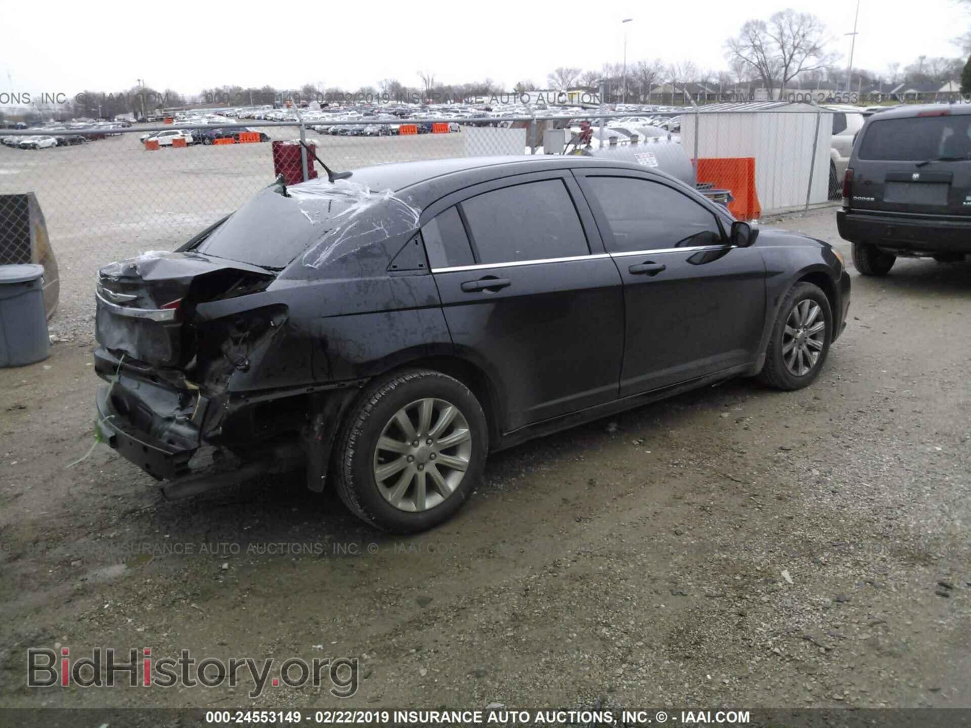 2013 CHRYSLER 200 - VIN: 1C3CCBBB2DN550604 - Фото 4