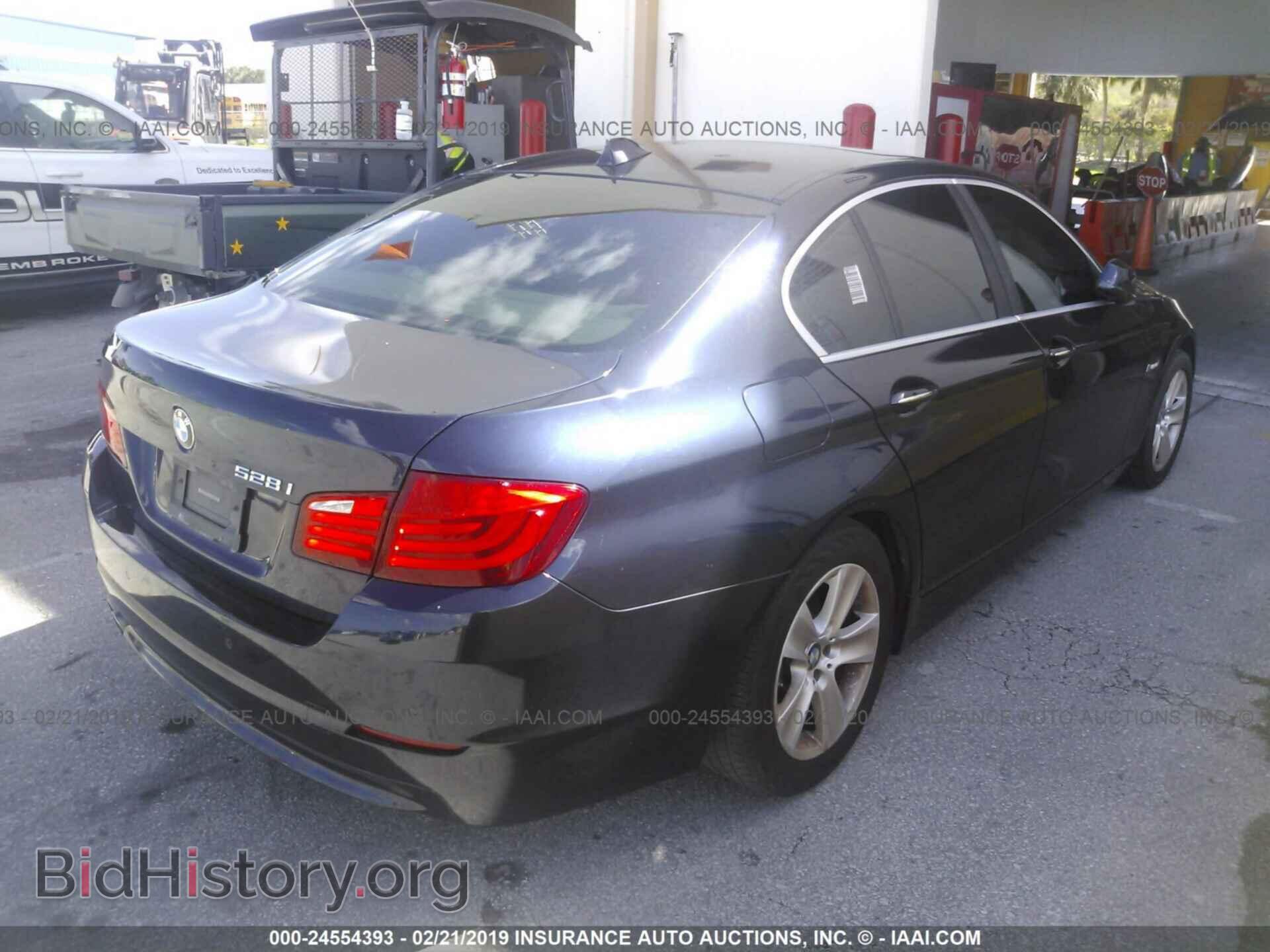 2011 BMW 528 - VIN: WBAFR1C5XBC741784 - Фото 4