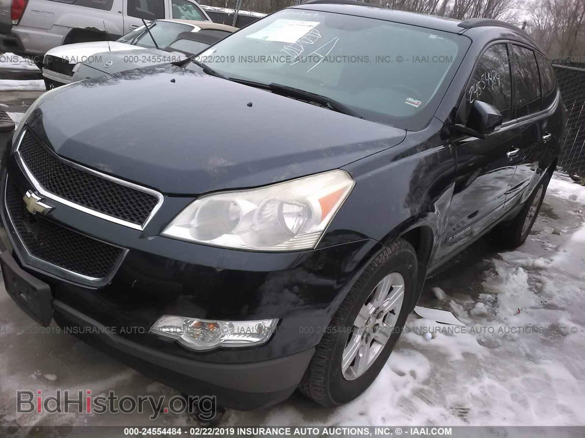 2009 CHEVROLET TRAVERSE - VIN: 1GNER23D69S138060 - Фото 2