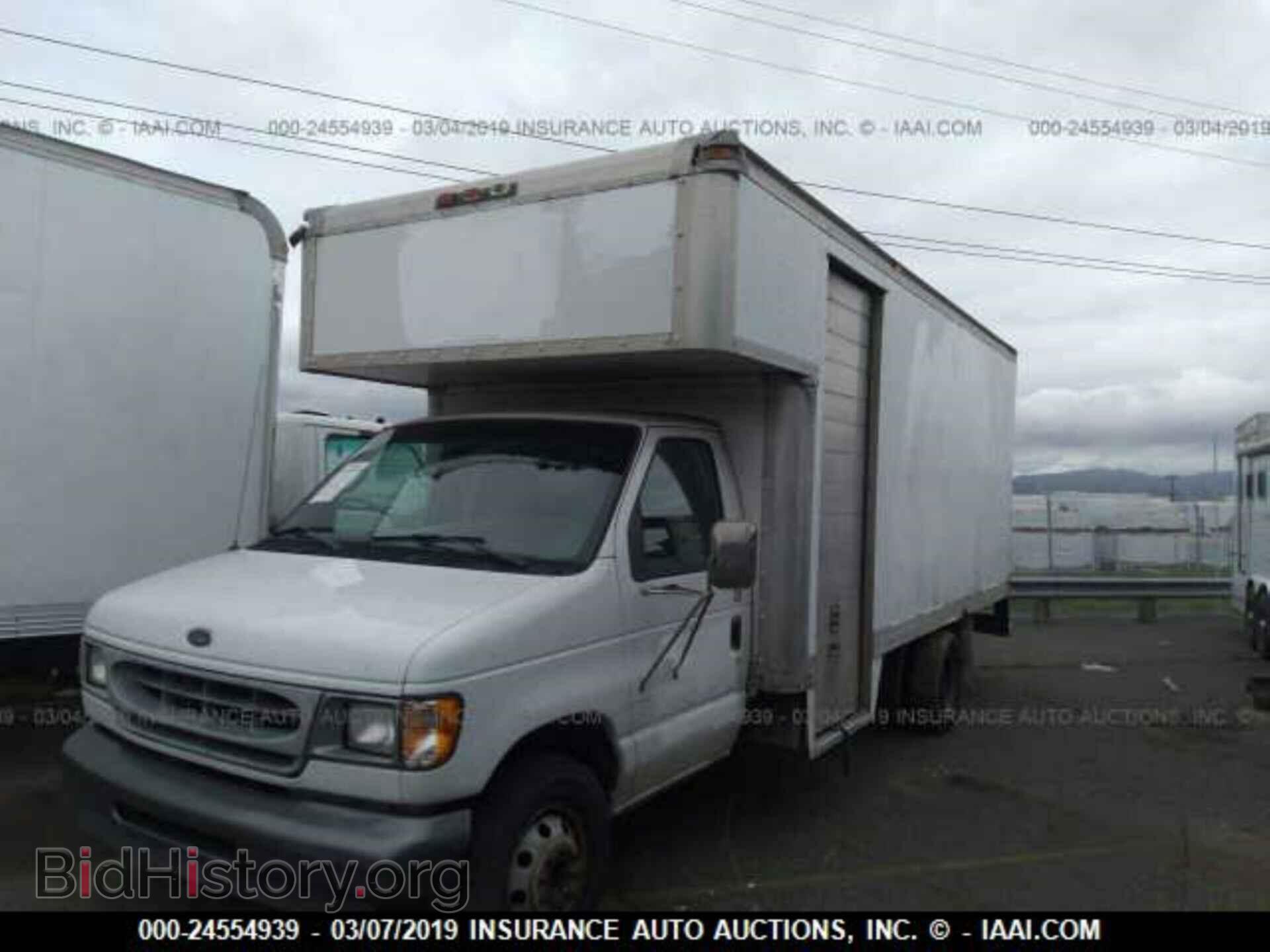 2002 FORD ECONOLINE - VIN: 1FDWE45F72HB32995 - Photo 2