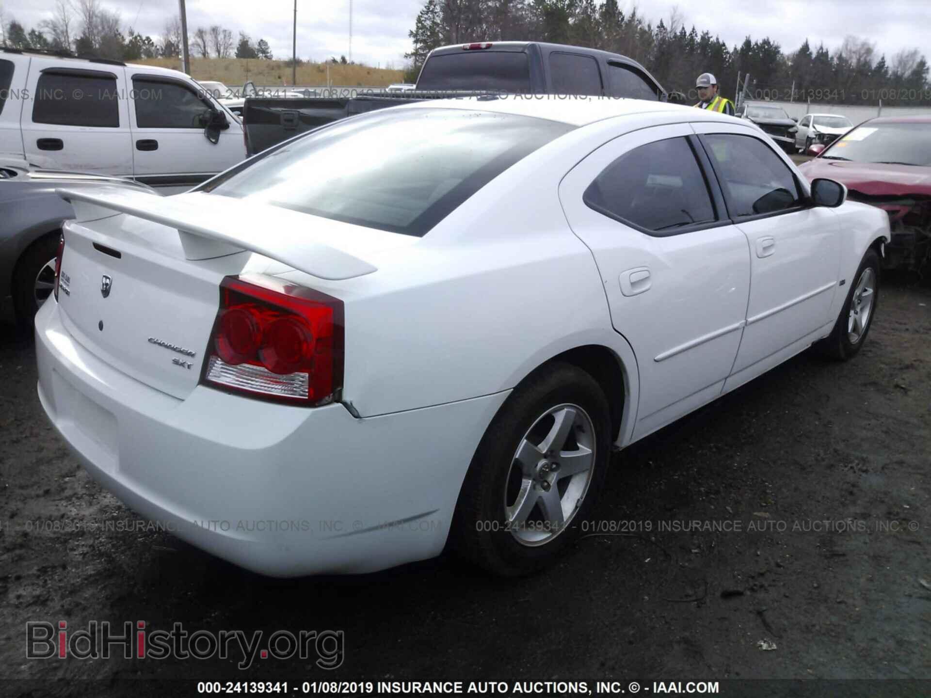 2010 DODGE CHARGER - VIN: 2B3CA3CV4AH256787 - Фото 4