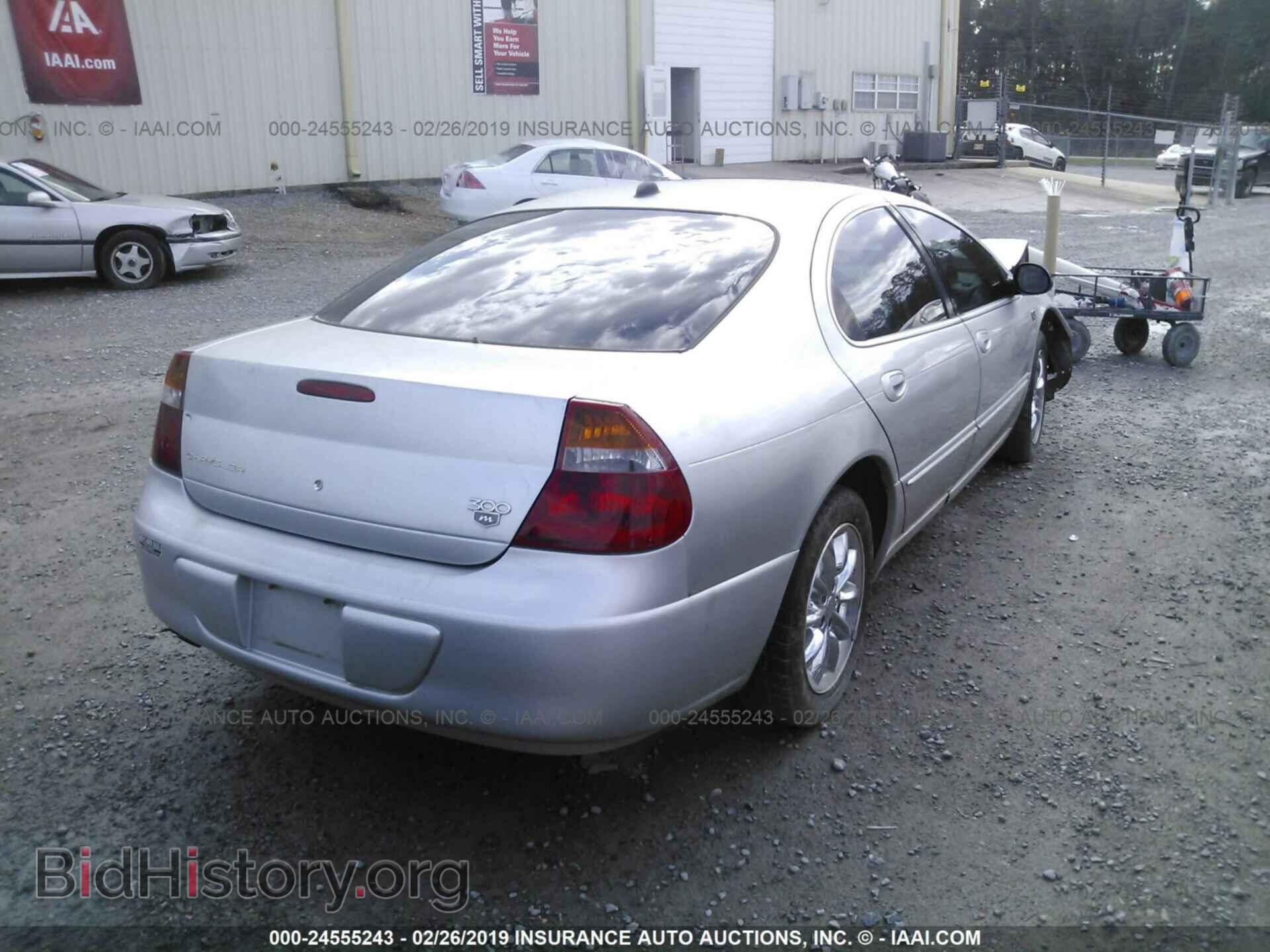 2004 CHRYSLER 300M - VIN: 2C3HE66G04H599967 - Фото 4