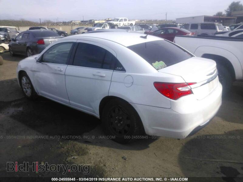 2012 Chrysler 200 (VIN 1C3CCBAB9CN273658) — фото 3 из 10