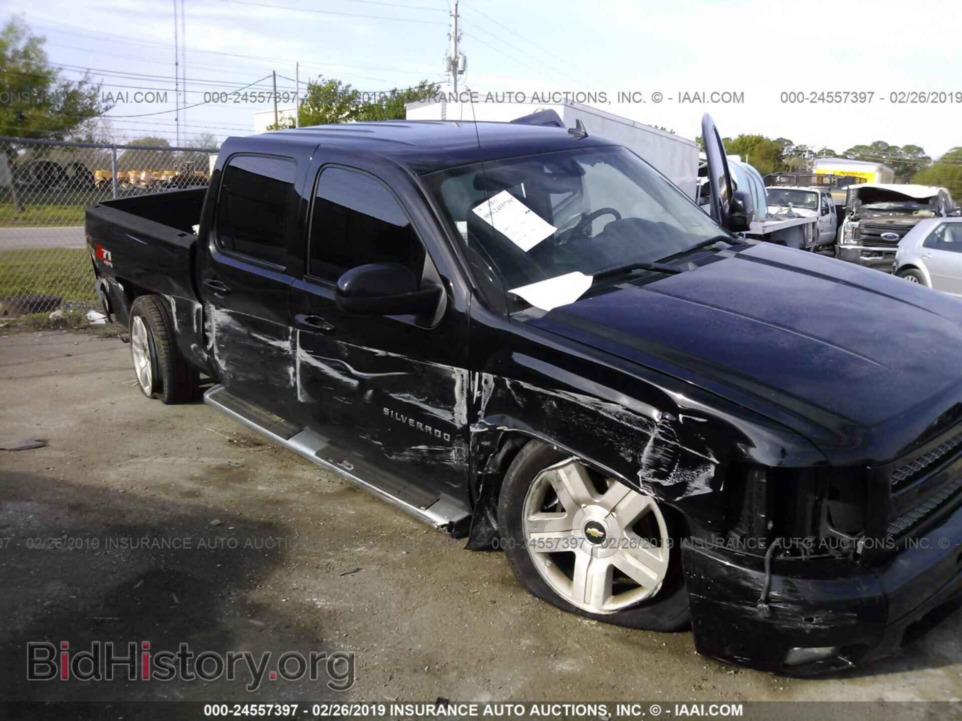 Фотография 3GCPKSE32BG274970 - CHEVROLET SILVERADO 2011