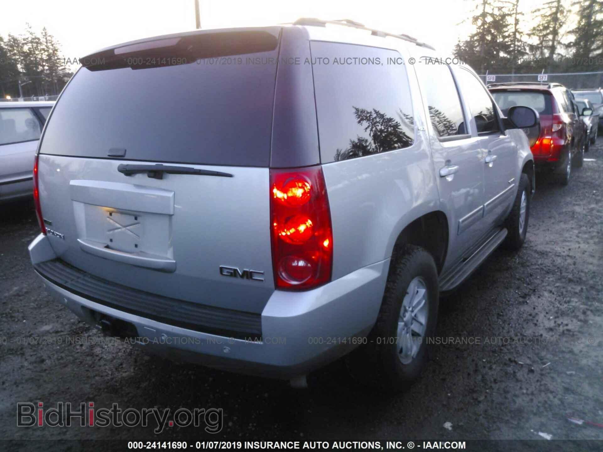 2011 GMC YUKON - VIN: 1GKS2DE01BR283143 - Photo 4