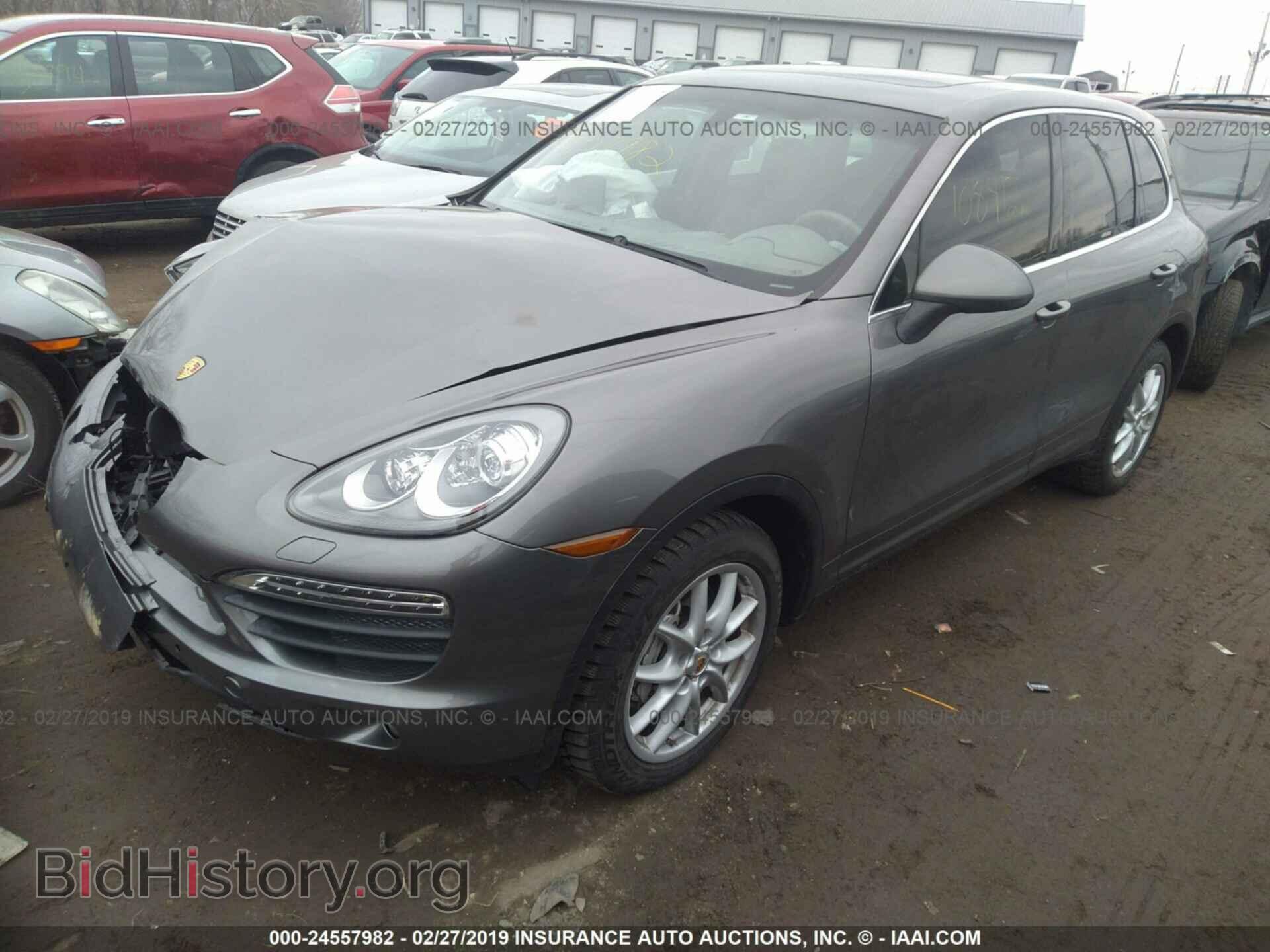 2011 PORSCHE CAYENNE - VIN: WP1AB2A25BLA55201 - Photo 2