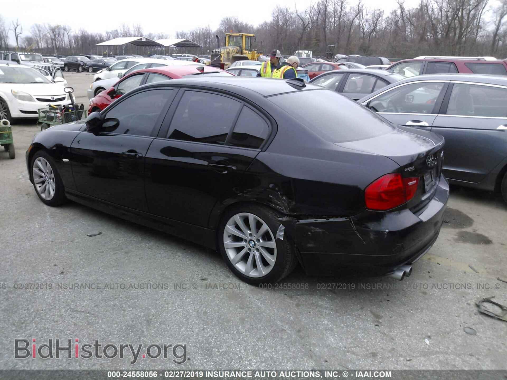2011 BMW 328 - VIN: WBAPH5C54BF093002 - Фото 3