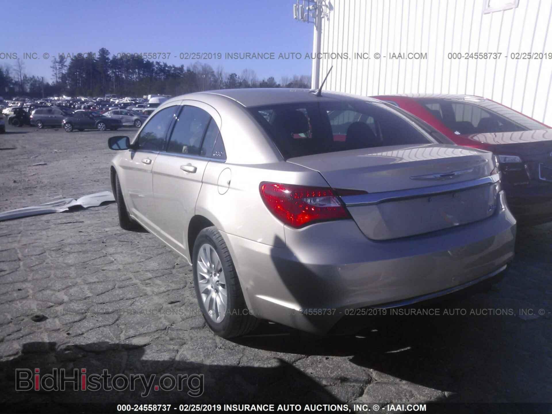 2013 CHRYSLER 200 - VIN: 1C3CCBAB2DN735043 - Фото 3