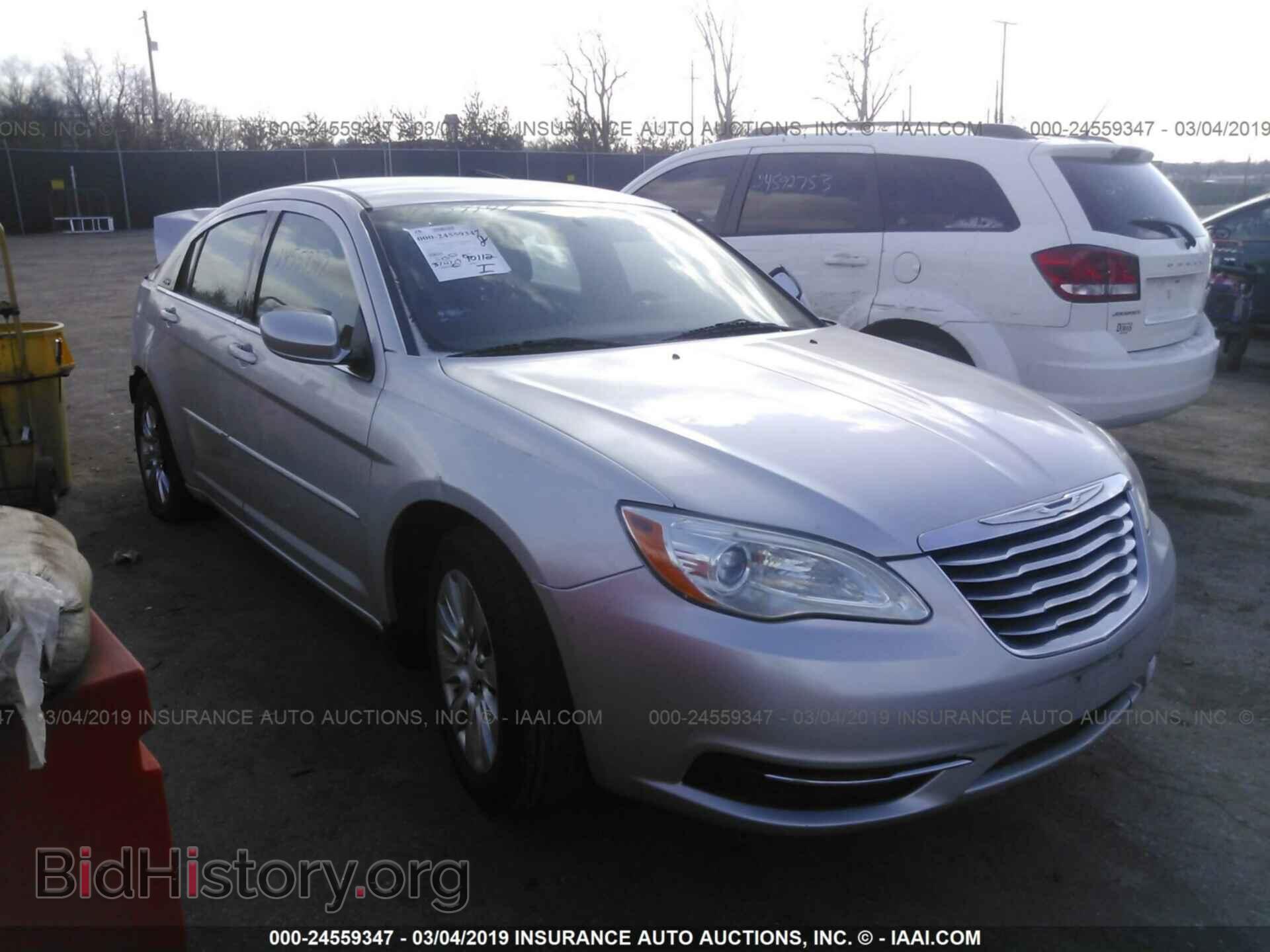 Фотография 1C3CCBAB2CN190900 - CHRYSLER 200 2012