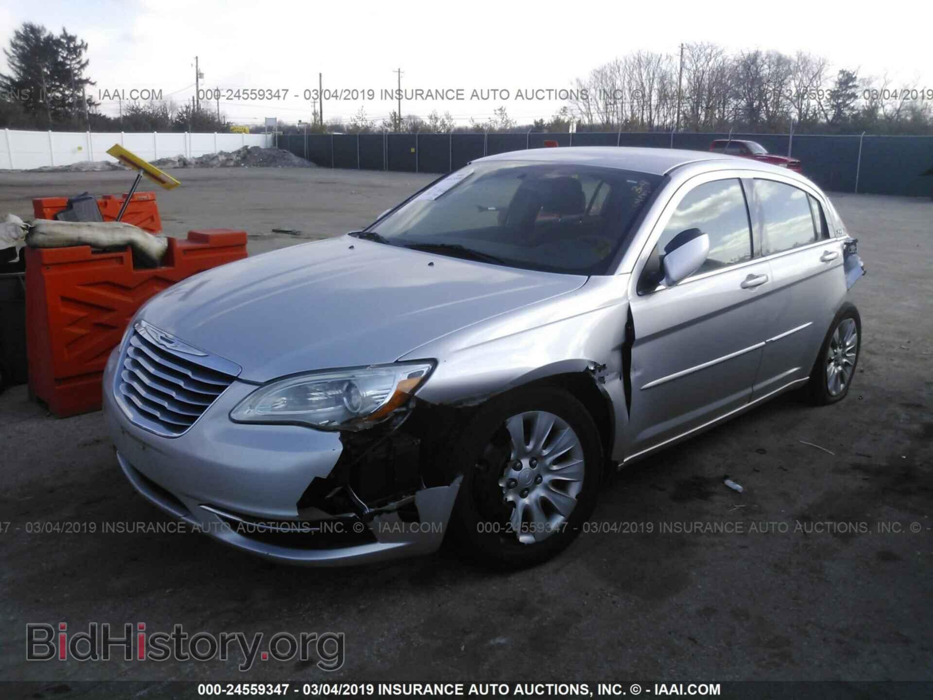 2012 CHRYSLER 200 - VIN: 1C3CCBAB2CN190900 - Фото 2