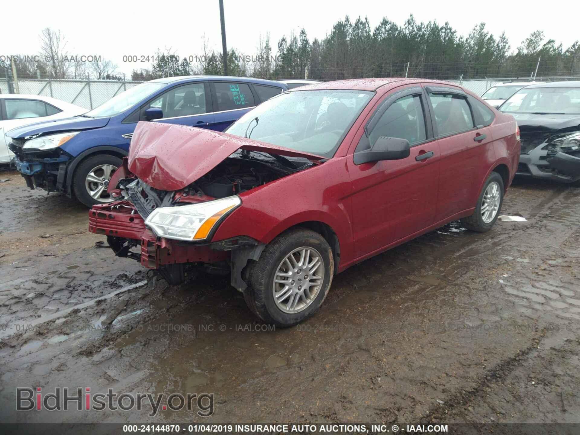 2011 FORD FOCUS - VIN: 1FAHP3FN8BW193524 - Фото 2