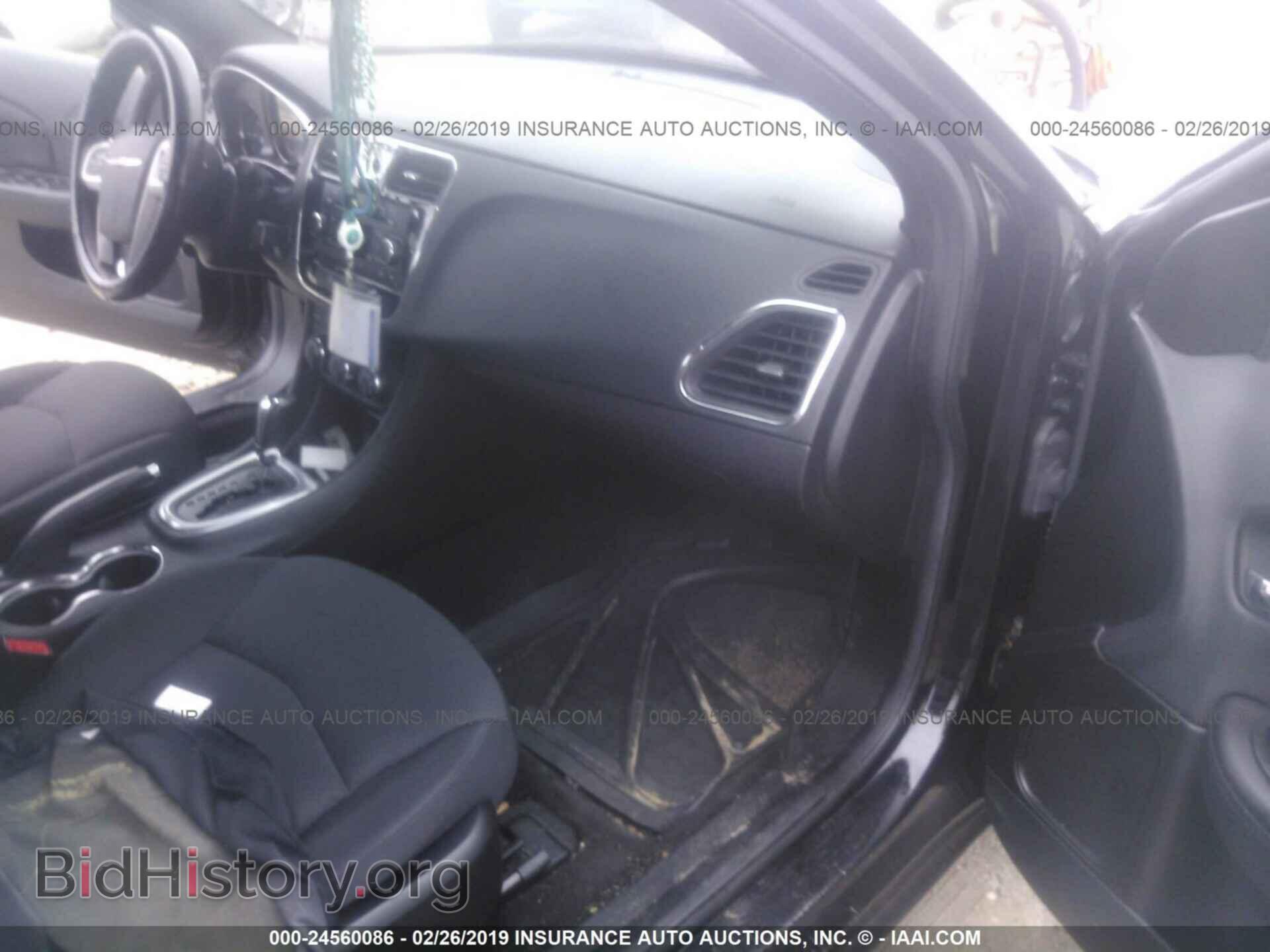2014 CHRYSLER 200 - VIN: 1C3CCBBB1EN192588 - Фото 5