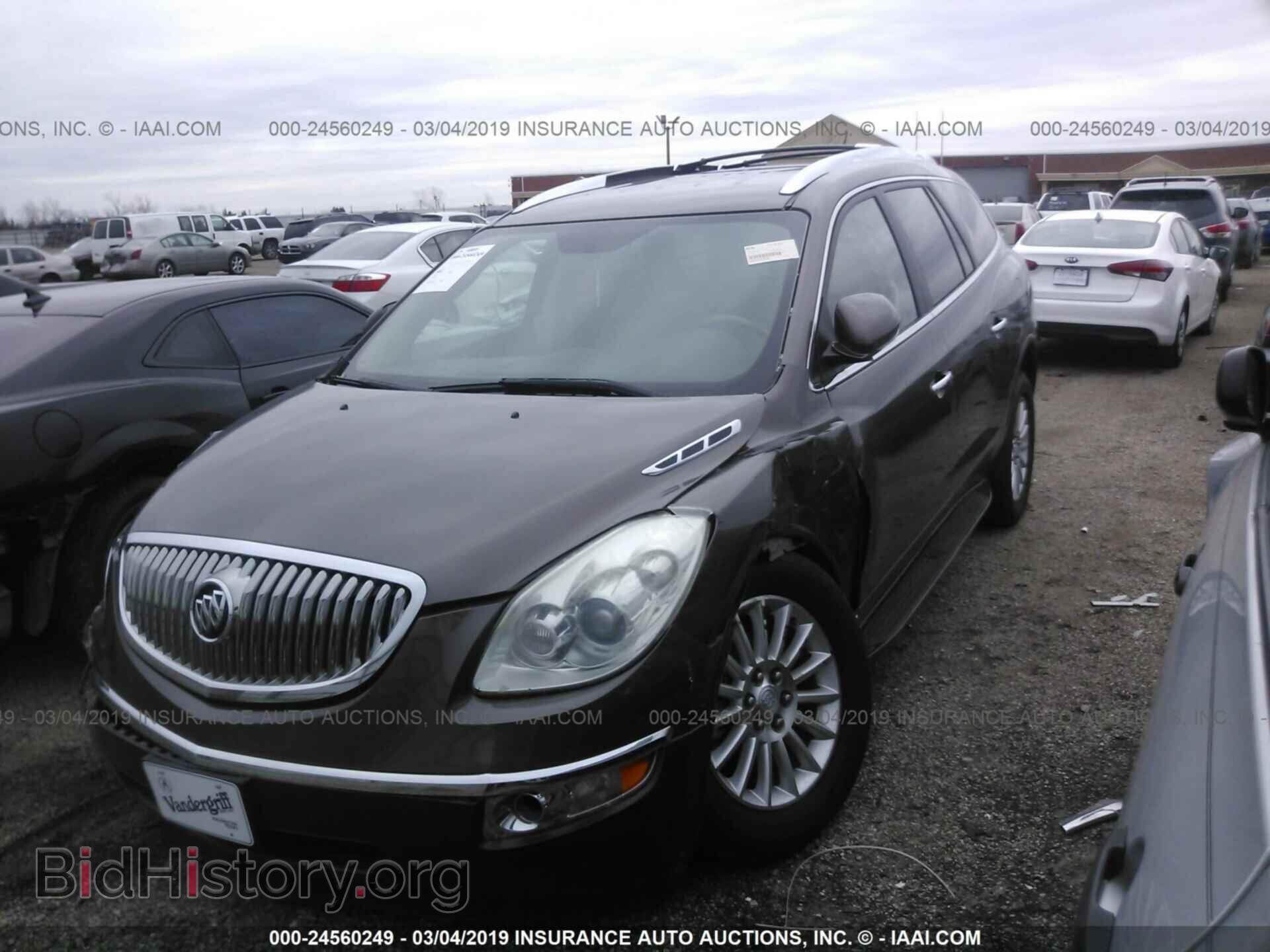 2011 BUICK ENCLAVE - VIN: 5GAKRBED7BJ117319 - Фото 2