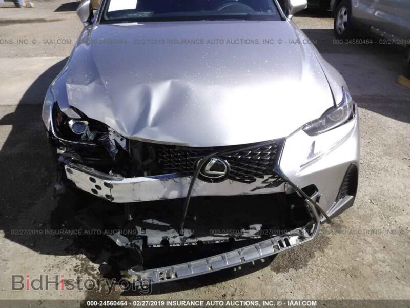 2017 Lexus IS (VIN JTHBE1D21H5030570) — photo 6 of 10
