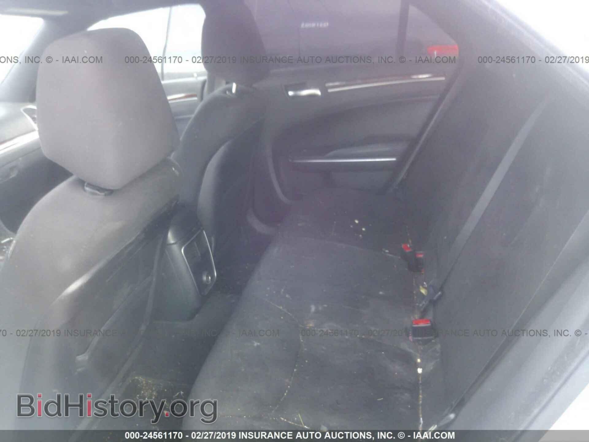 2012 CHRYSLER 300 - VIN: 2C3CCAAG7CH116578 - Фото 8
