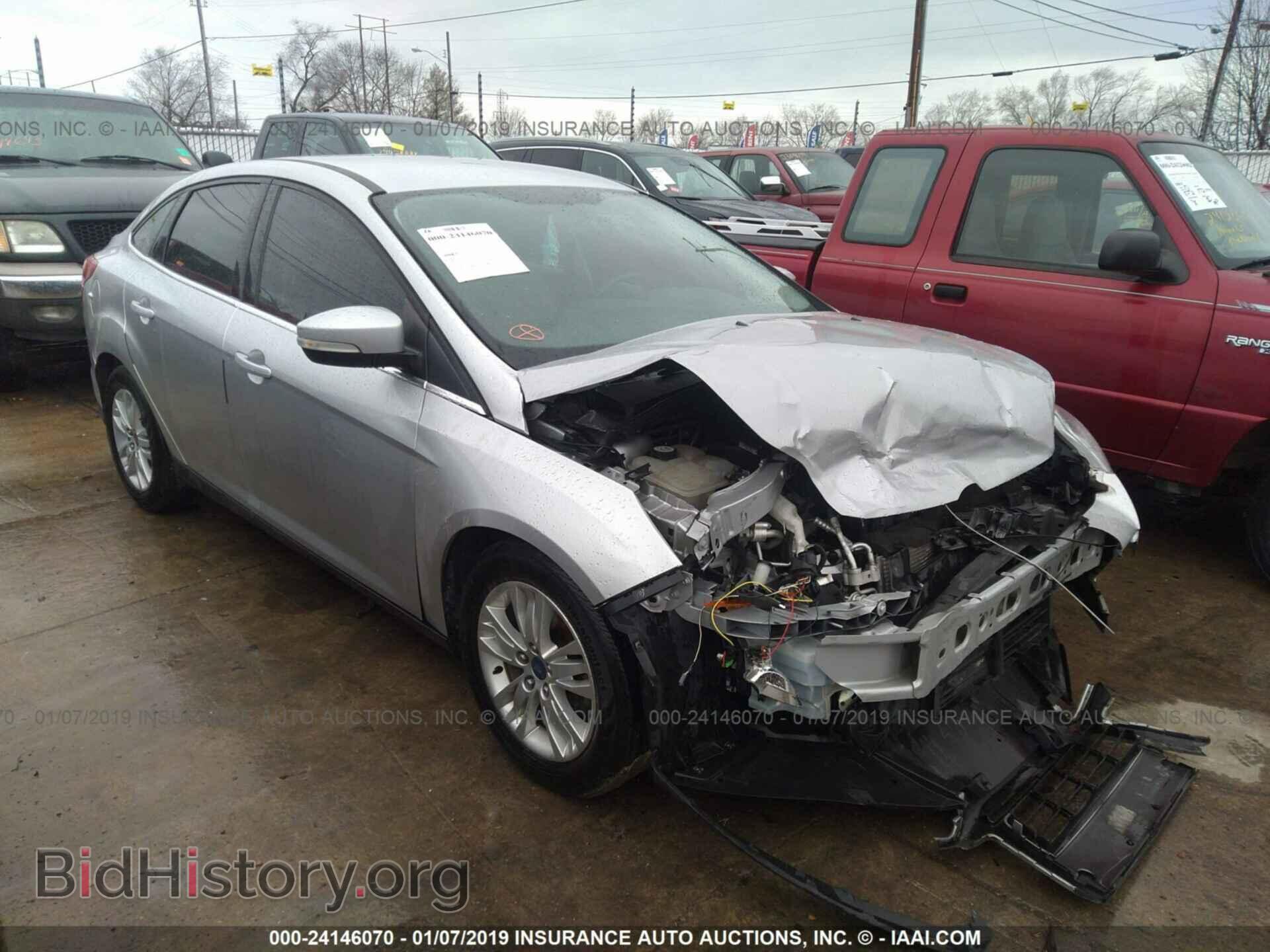 Photo 1FAHP3H23CL197597 - FORD FOCUS 2012