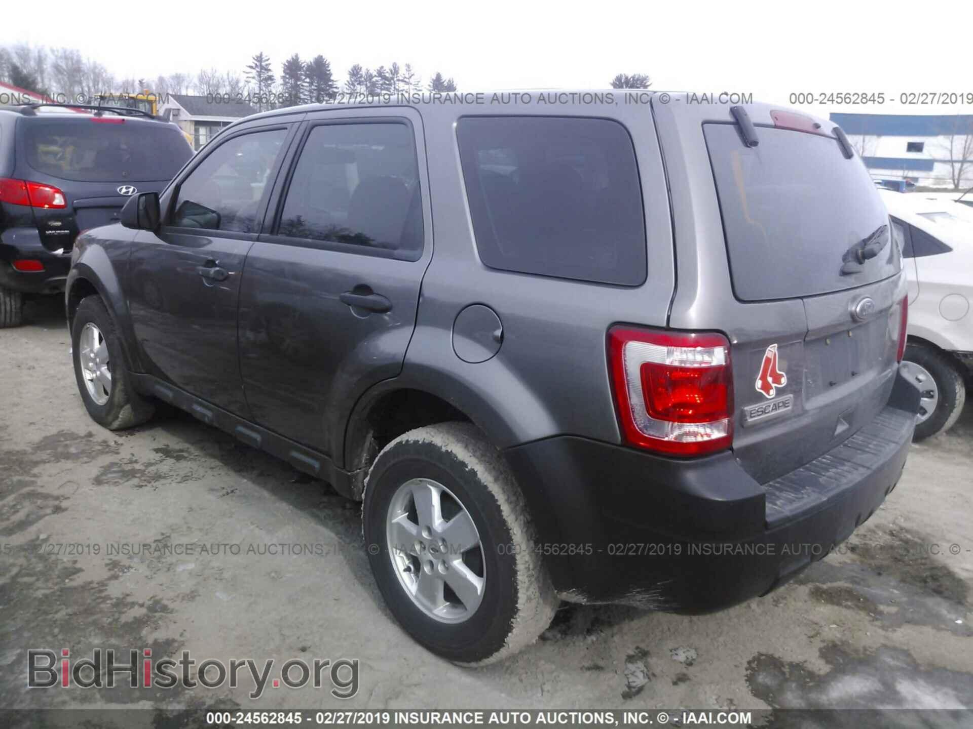 2011 FORD ESCAPE - VIN: 1FMCU0C74BKC18276 - Photo 3