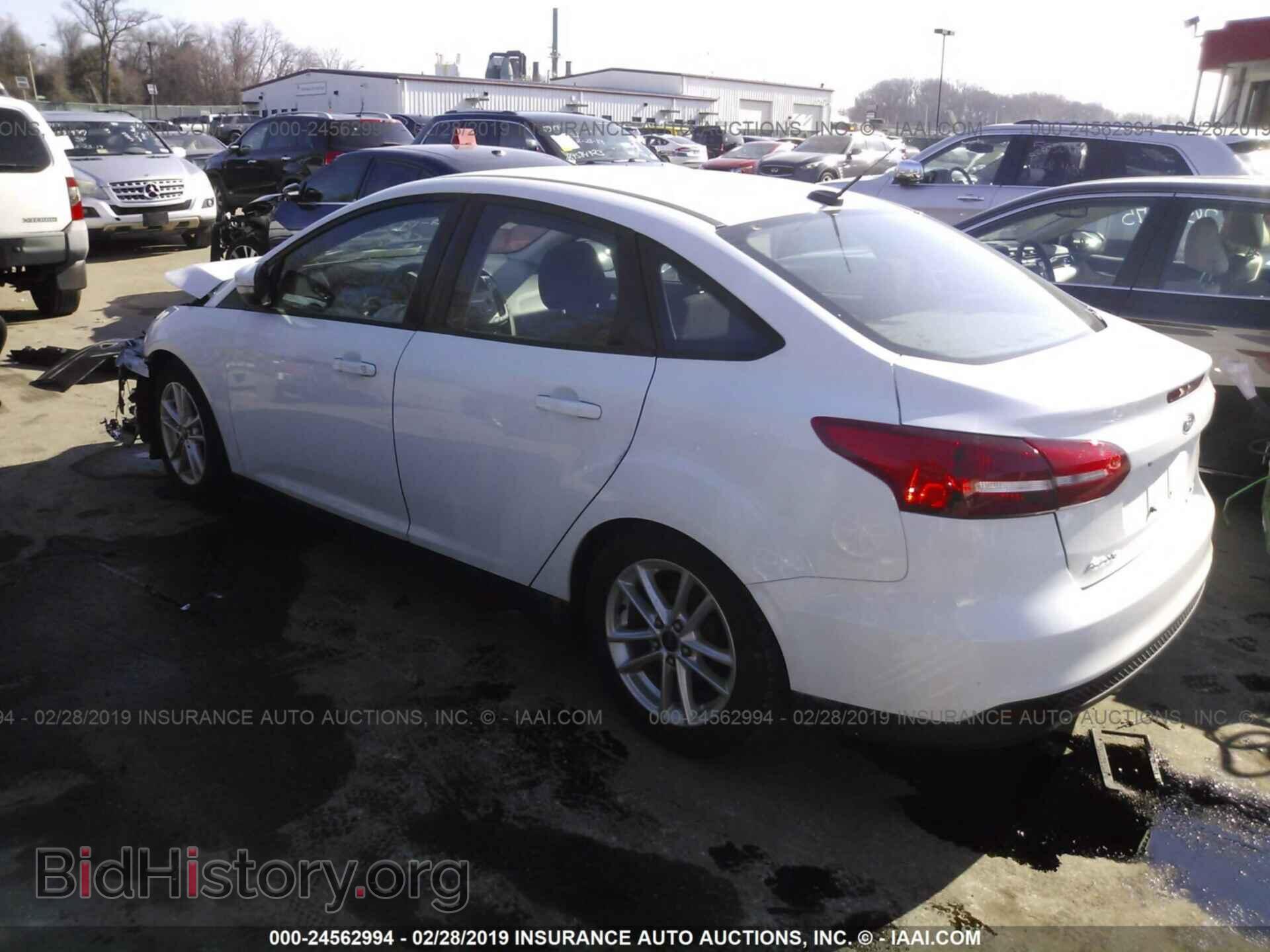 2016 FORD FOCUS - VIN: 1FADP3F2XGL230974 - Фото 3