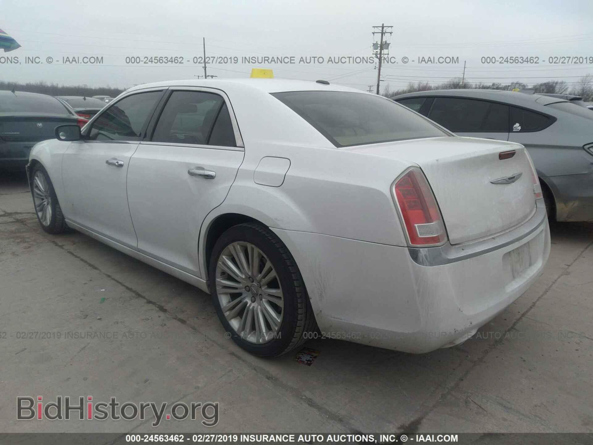 2011 CHRYSLER 300C - VIN: 2C3CA6CT2BH537930 - Фото 3