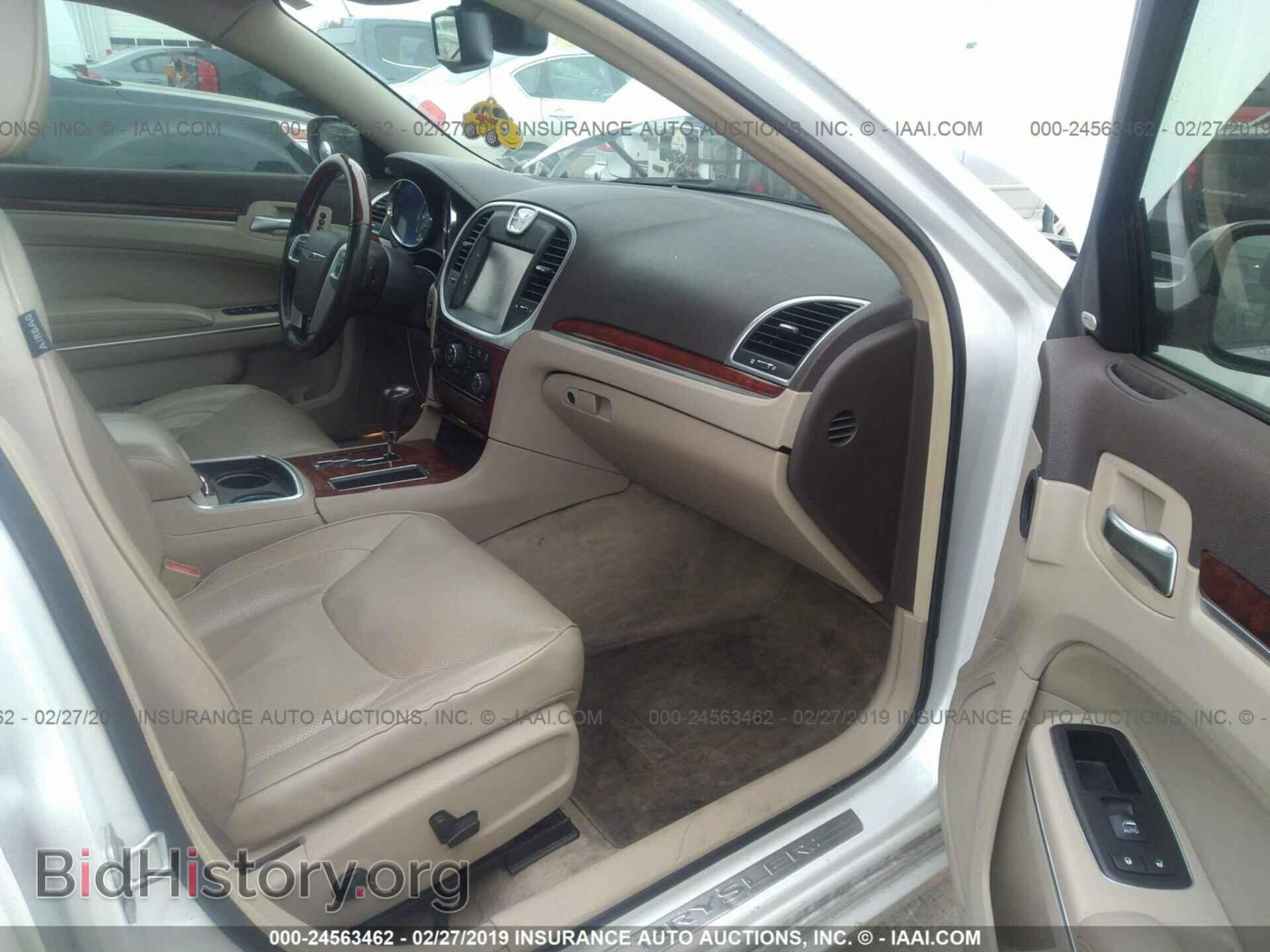2011 CHRYSLER 300C - VIN: 2C3CA6CT2BH537930 - Фото 5