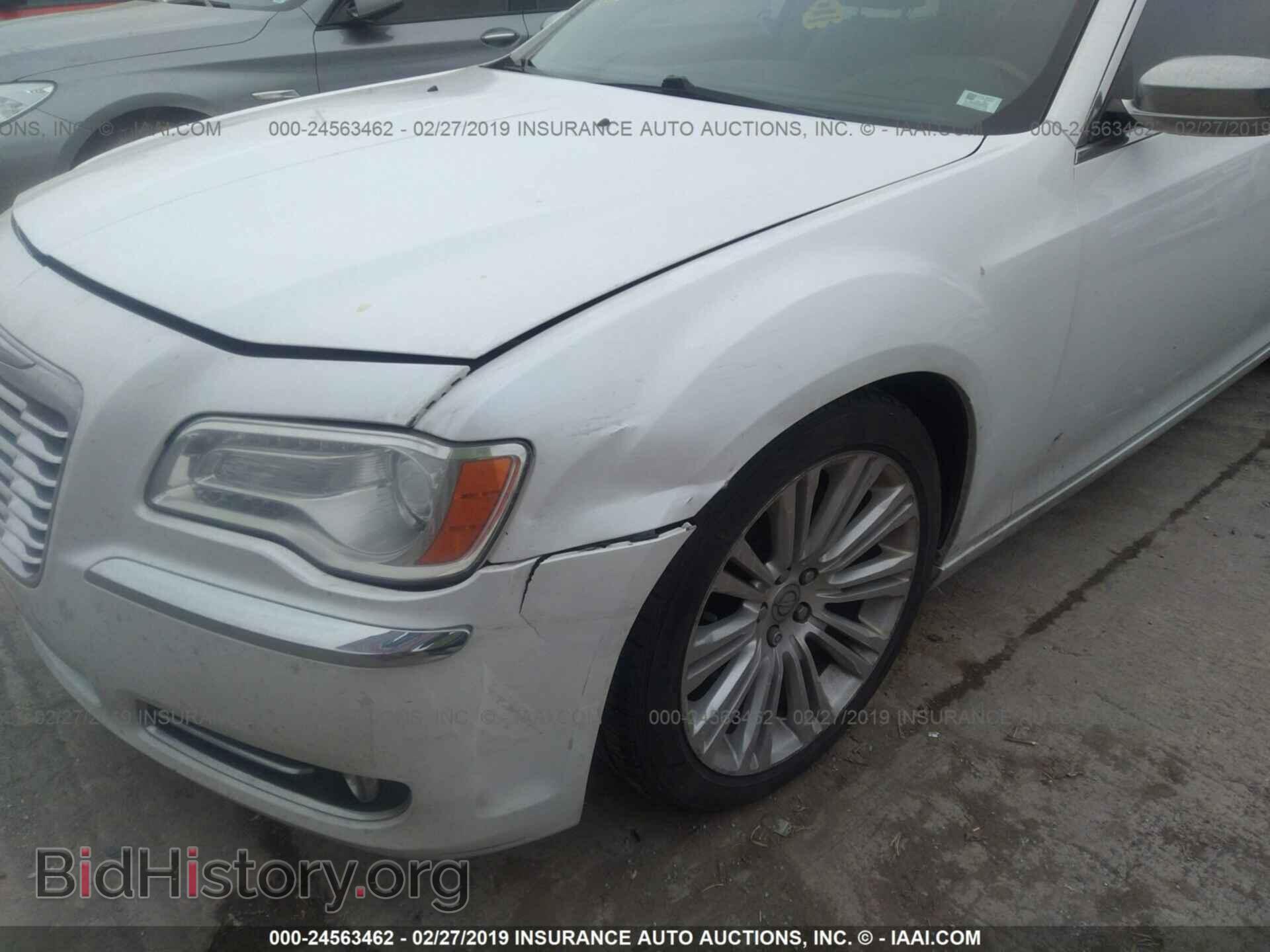 2011 CHRYSLER 300C - VIN: 2C3CA6CT2BH537930 - Фото 6