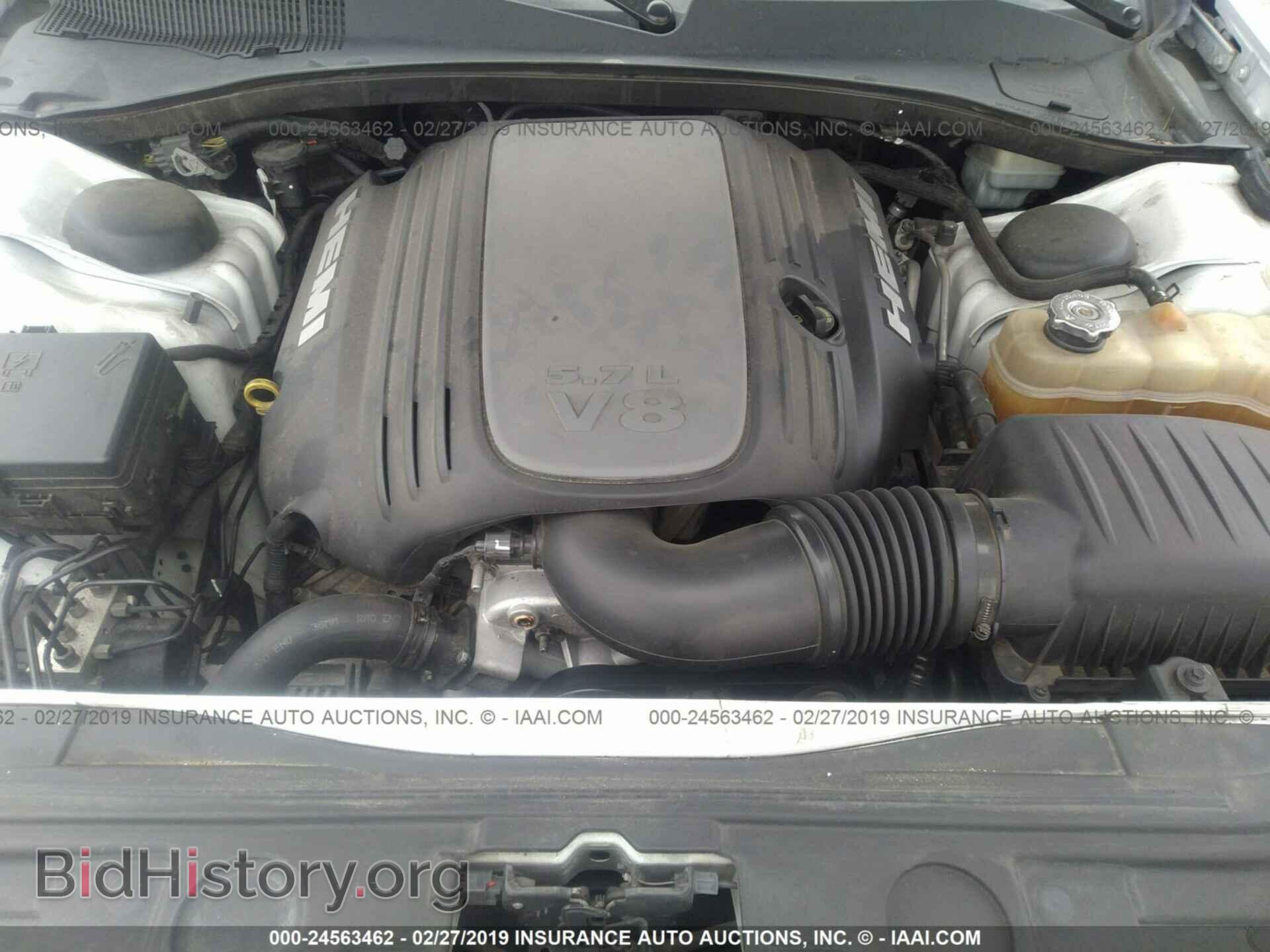 2011 CHRYSLER 300C - VIN: 2C3CA6CT2BH537930 - Фото 10