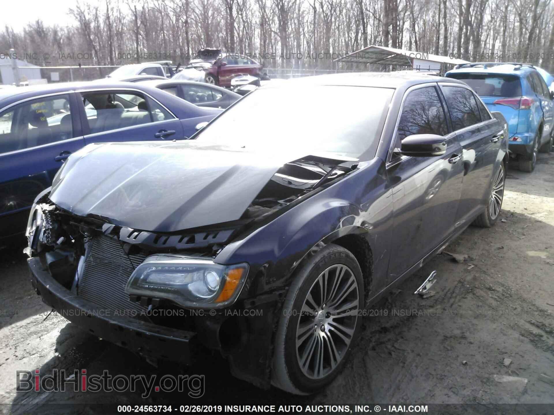2012 CHRYSLER 300 - VIN: 2C3CCADT2CH136696 - Фото 2