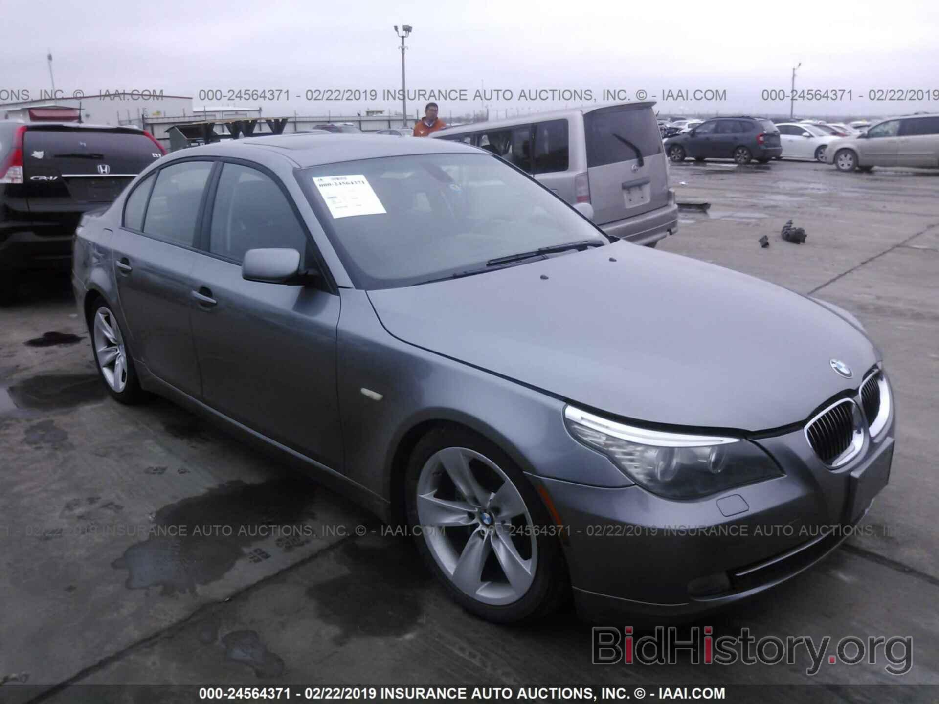 Photo WBANU53538CT10813 - BMW 528 2008