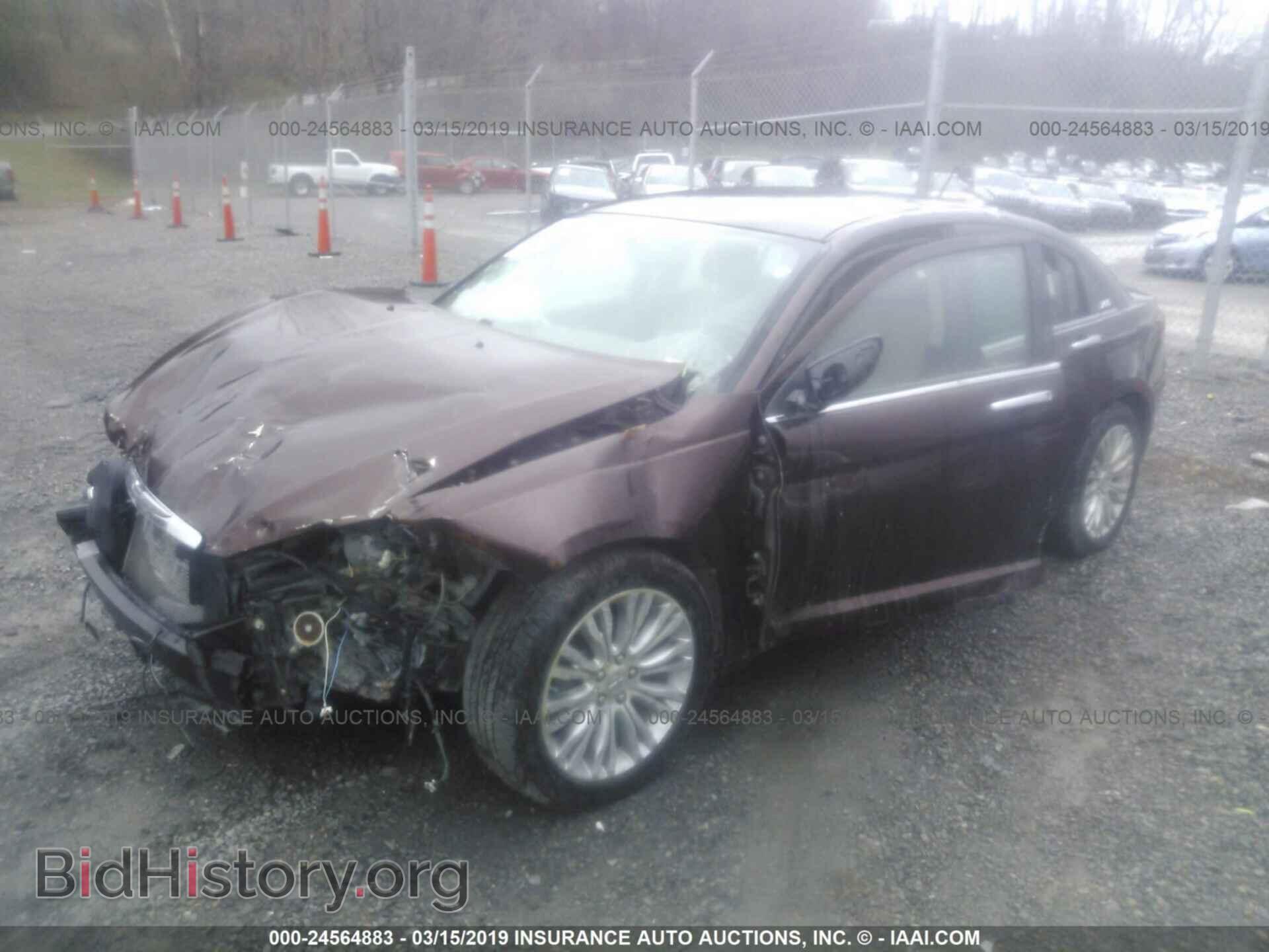 2013 CHRYSLER 200 - VIN: 1C3CCBCG3DN629581 - Фото 2