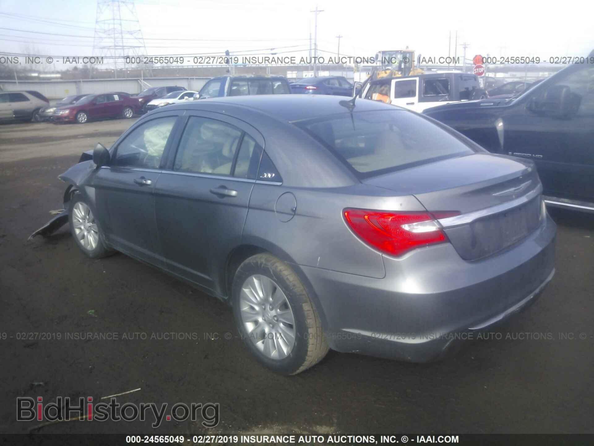 2012 CHRYSLER 200 - VIN: 1C3CCBAB8CN295893 - Фото 3