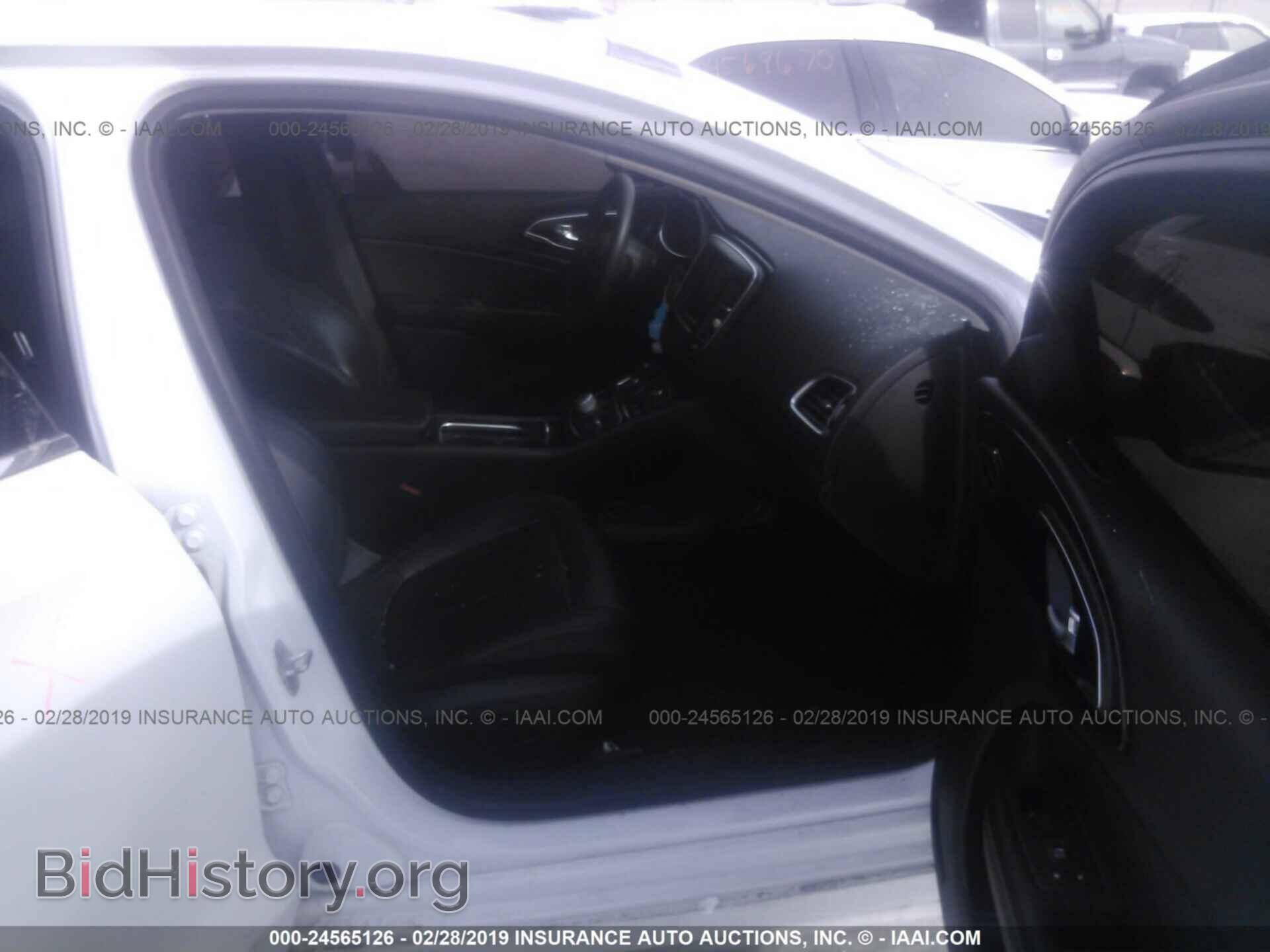 2016 CHRYSLER 200 - VIN: 1C3CCCCB7GN100777 - Photo 5