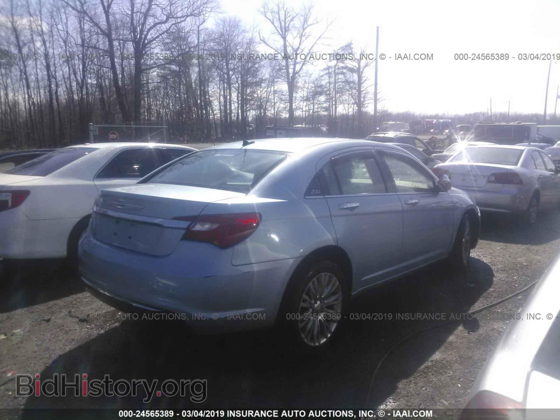 2012 CHRYSLER 200 - VIN: 1C3CCBCB8CN161379 - Фото 4