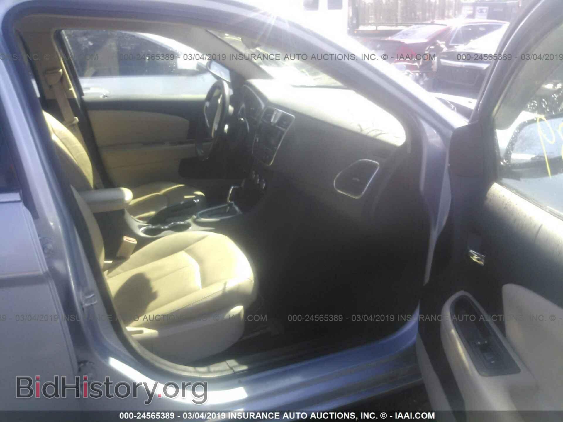 2012 CHRYSLER 200 - VIN: 1C3CCBCB8CN161379 - Фото 5