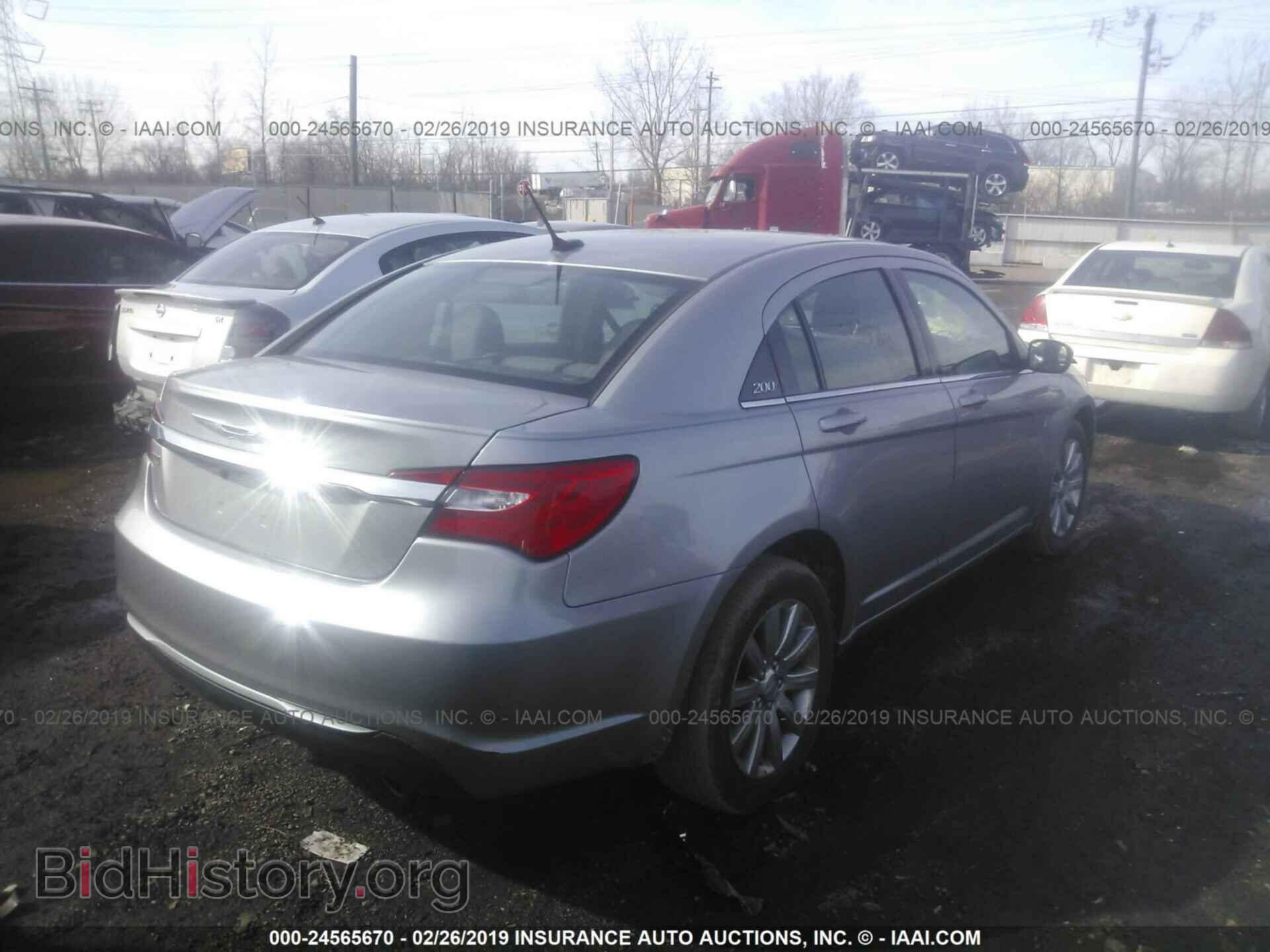 2013 CHRYSLER 200 - VIN: 1C3CCBBG7DN528206 - Photo 4