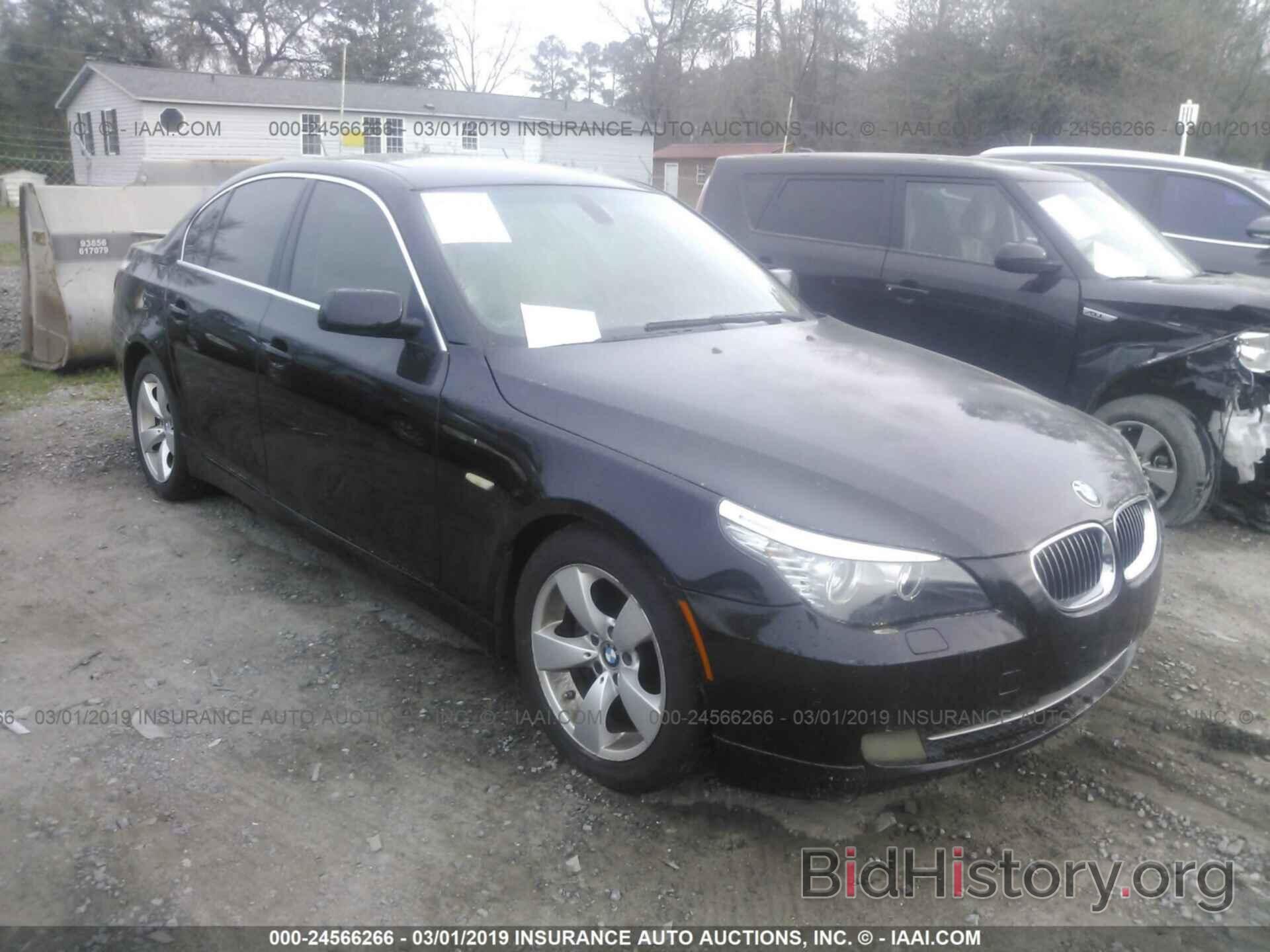 Photo WBANU53568CT11633 - BMW 528 2008