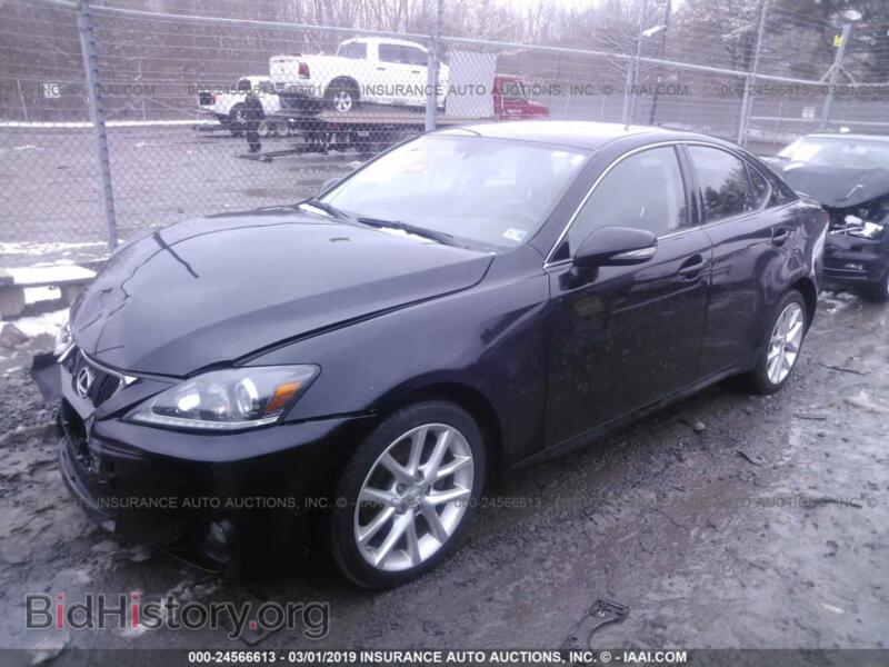 2011 Lexus IS (VIN JTHCF5C26B5045468) — фото 2 из 10